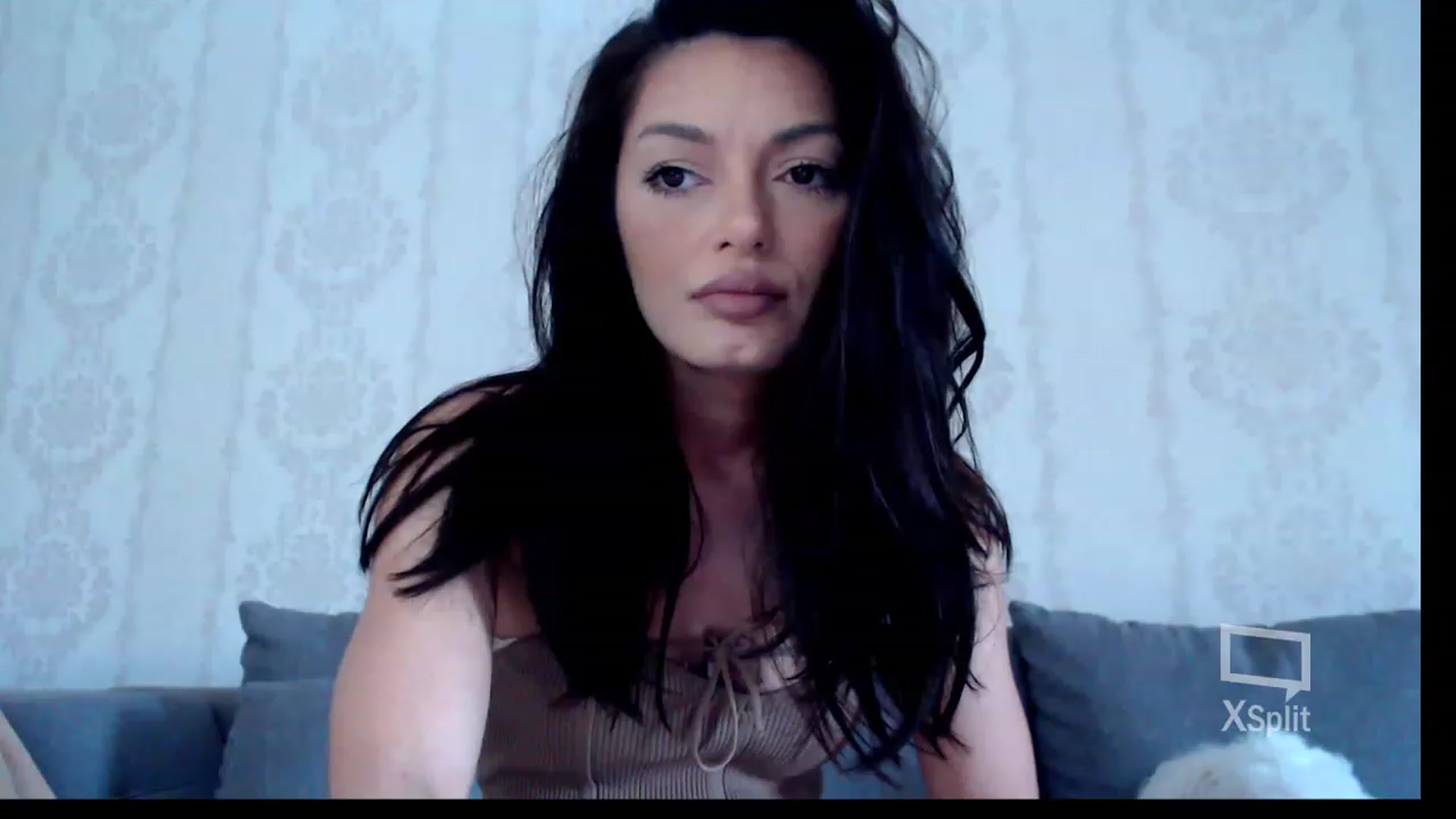 Gallery image thumbnail from Glamourbbe's myfreecams stream on, 05/31/2023, 12:05 image 1 of 20