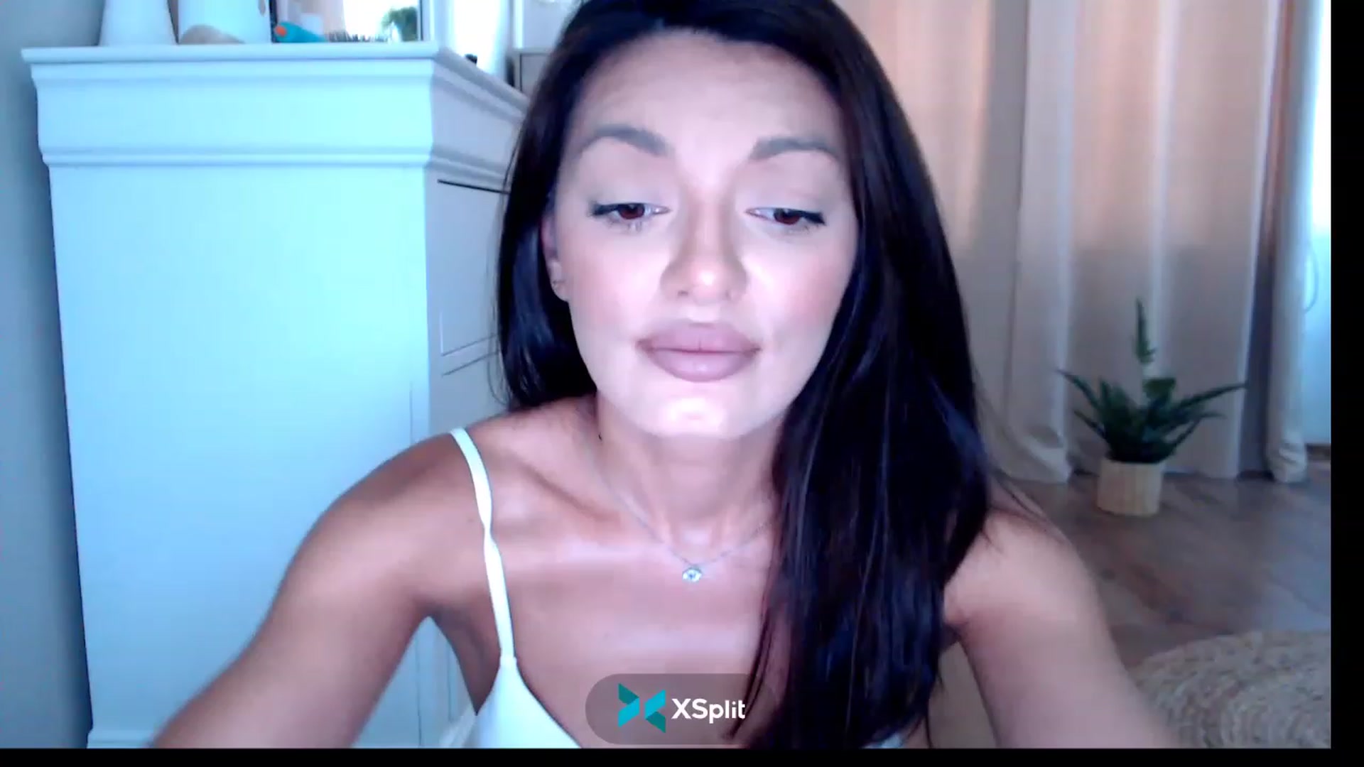 Gallery image thumbnail from Glamourbbe's myfreecams stream on, 07/18/2023, 14:50 image 20 of 20