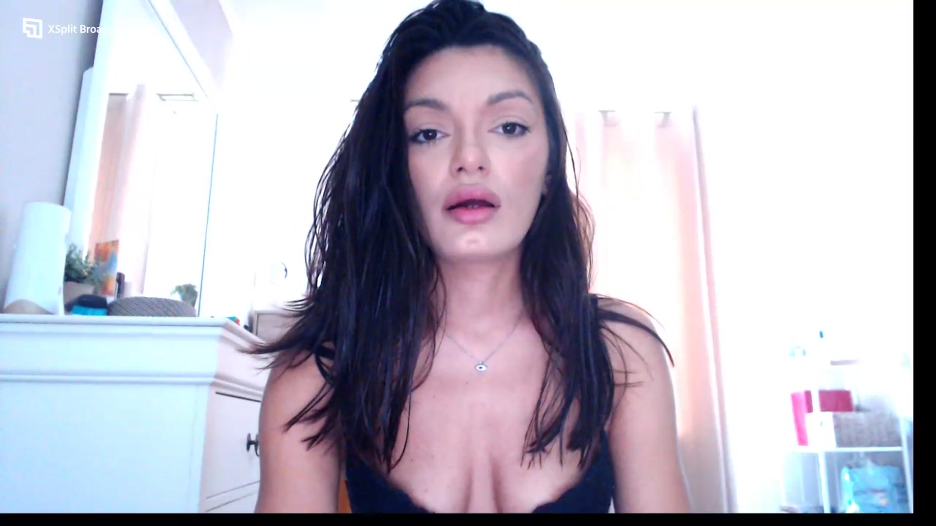 Gallery image thumbnail from Glamourbbe's myfreecams stream on, 07/19/2023, 09:35 image 5 of 20