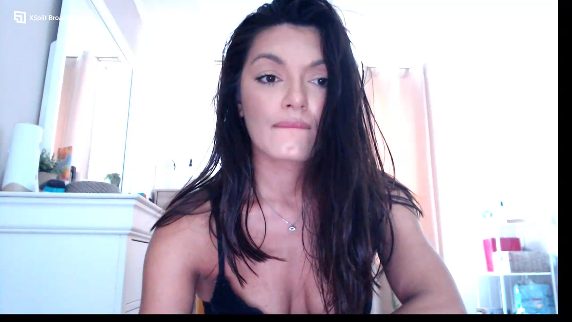 Gallery image thumbnail from Glamourbbe's myfreecams stream on, 07/19/2023, 09:35 image 1 of 20