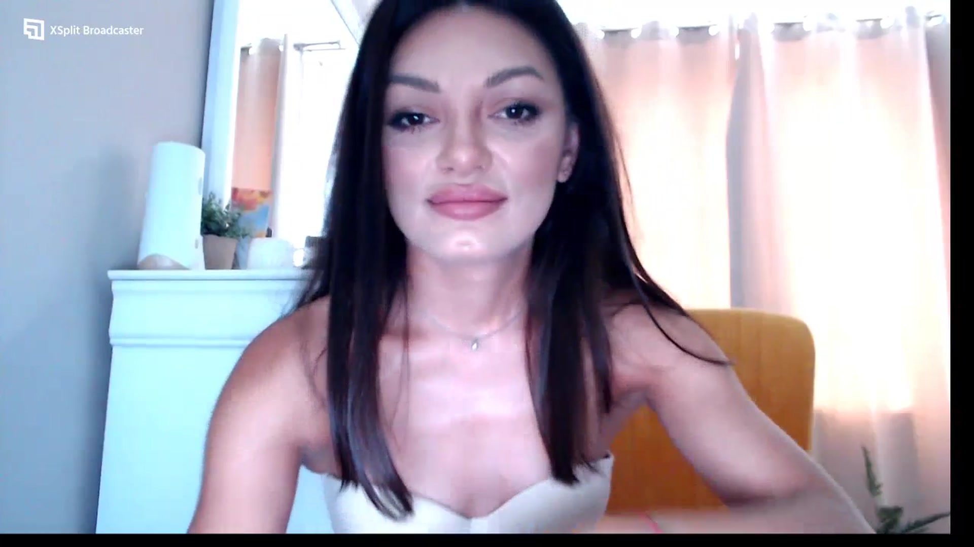 Gallery image thumbnail from Glamourbbe's myfreecams stream on, 07/23/2023, 09:40 image 9 of 20