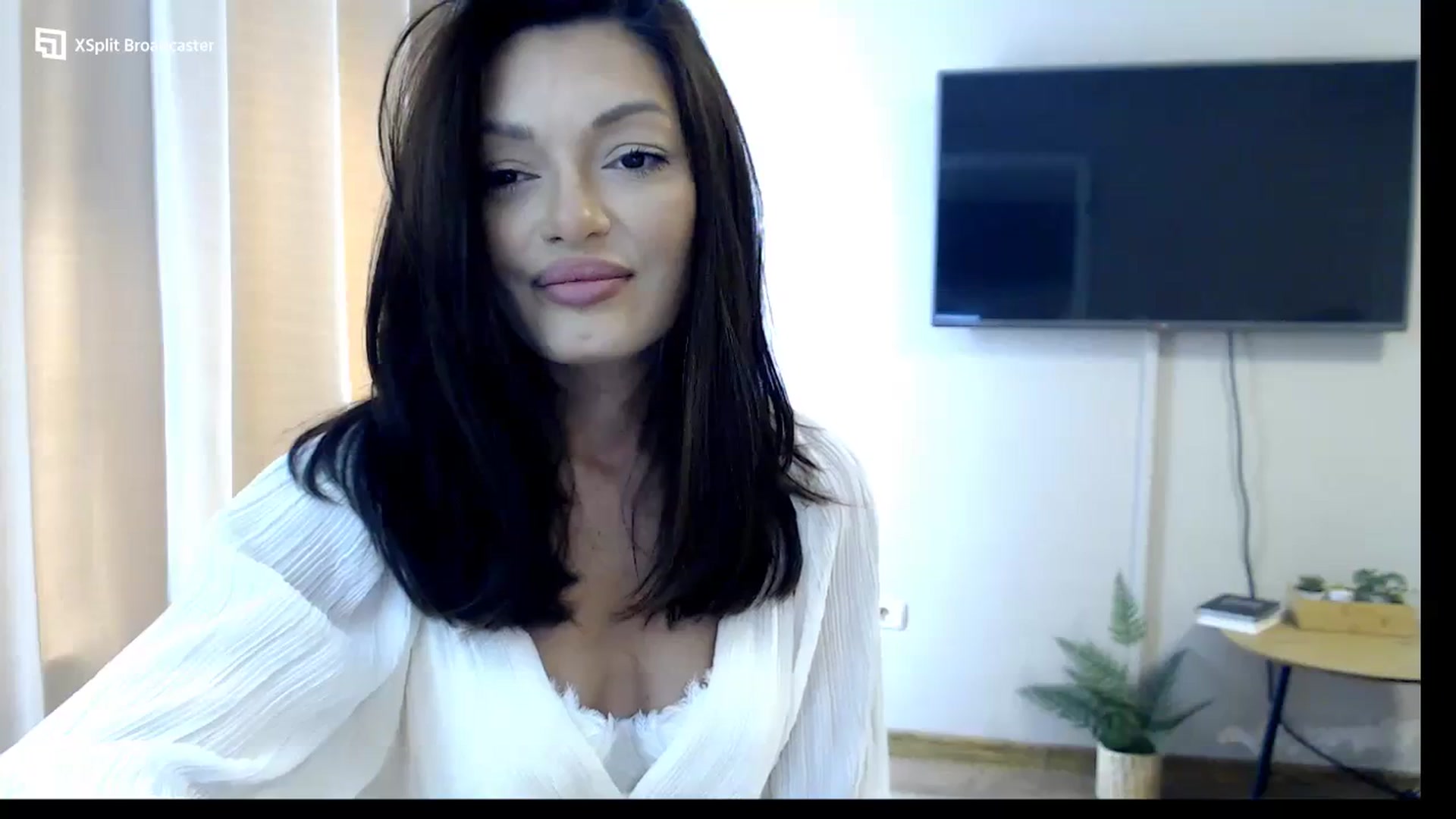 Gallery image thumbnail from Glamourbbe's myfreecams stream on, 09/19/2023, 08:38 image 2 of 20