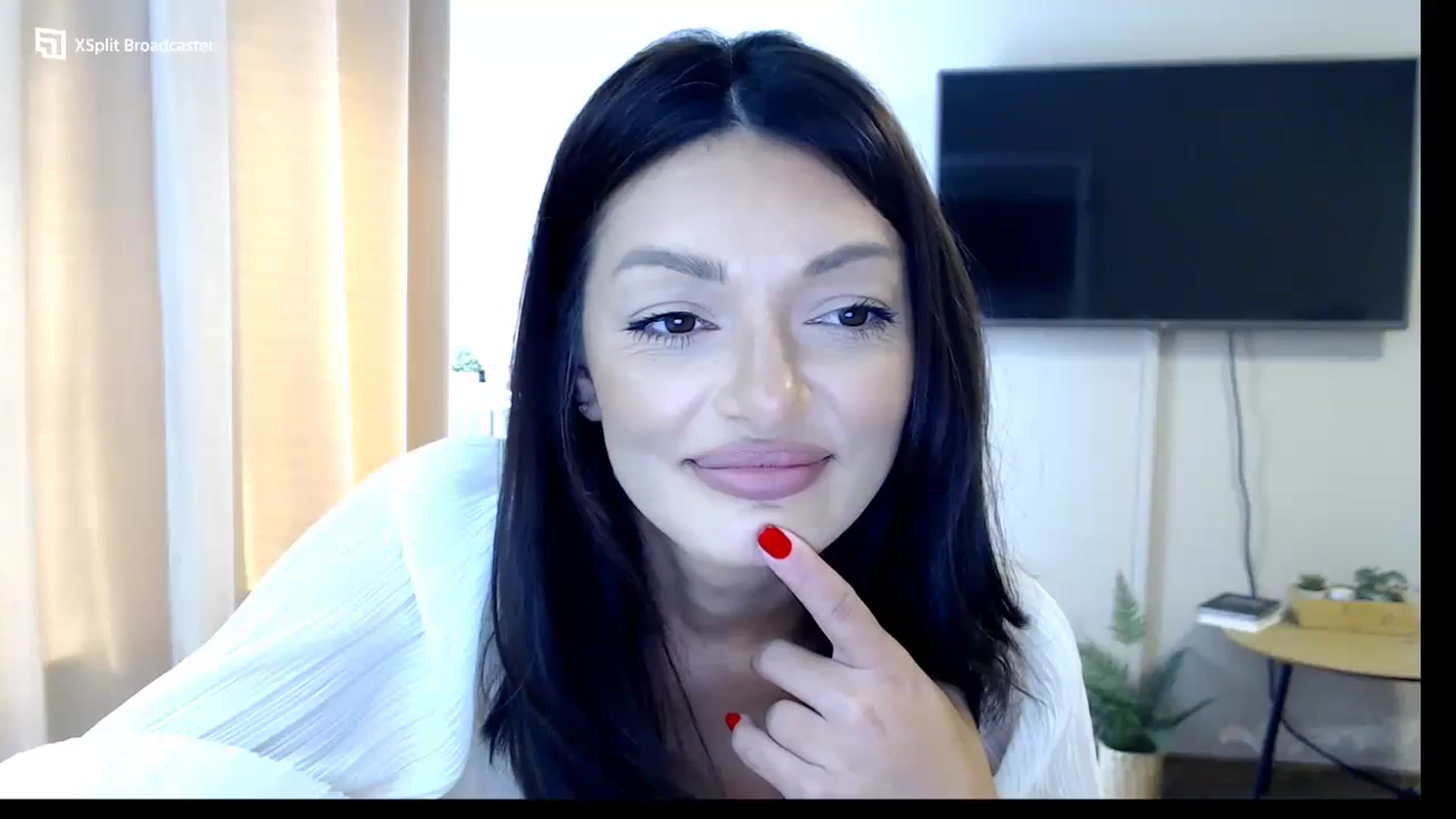 Gallery image thumbnail from Glamourbbe's myfreecams stream on, 09/19/2023, 08:38 image 15 of 20