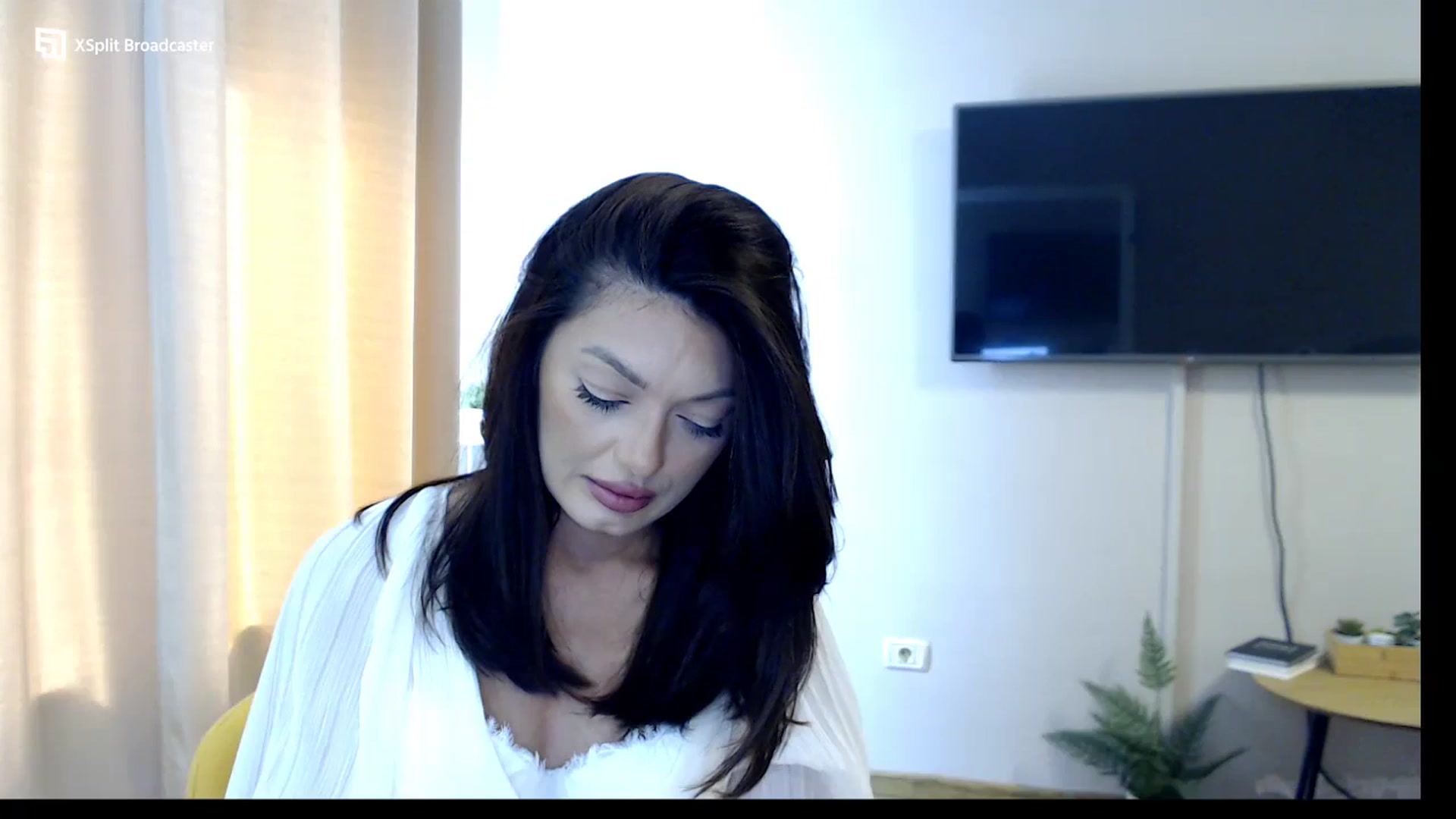 Gallery image thumbnail from Glamourbbe's myfreecams stream on, 09/19/2023, 09:59 image 8 of 20