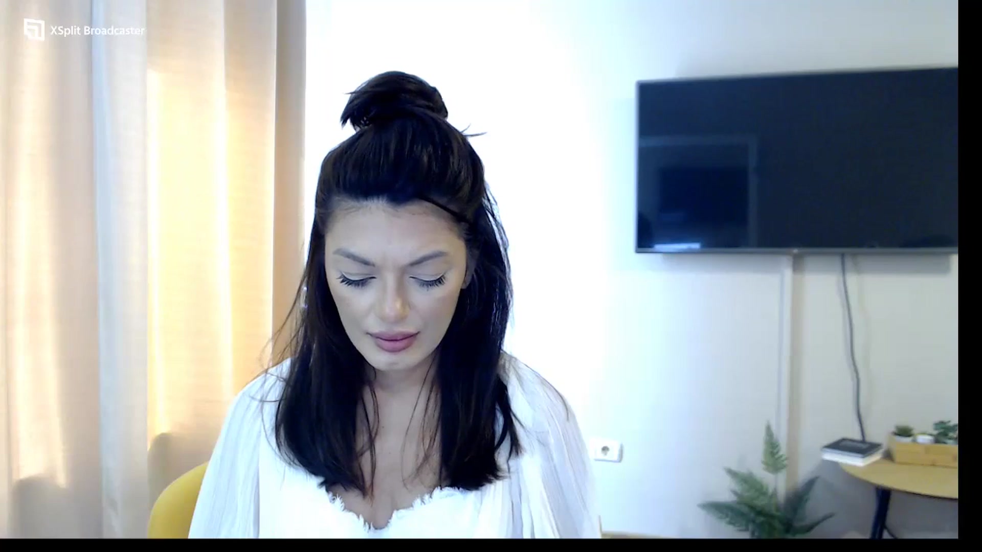 Gallery image thumbnail from Glamourbbe's myfreecams stream on, 09/19/2023, 09:59 image 2 of 20