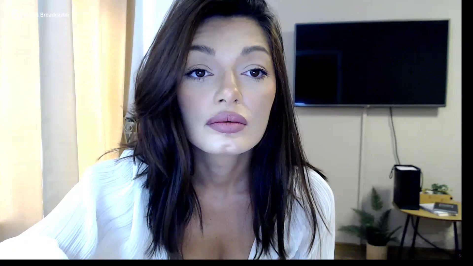 Gallery image thumbnail from Glamourbbe's myfreecams stream on, 10/03/2023, 08:42 image 18 of 20