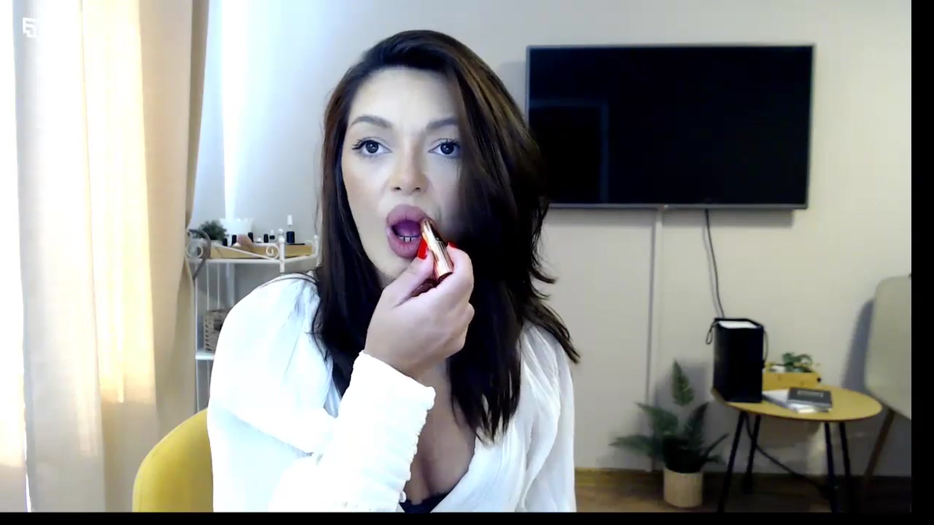 Gallery image thumbnail from Glamourbbe's myfreecams stream on, 10/03/2023, 11:04 image 3 of 20