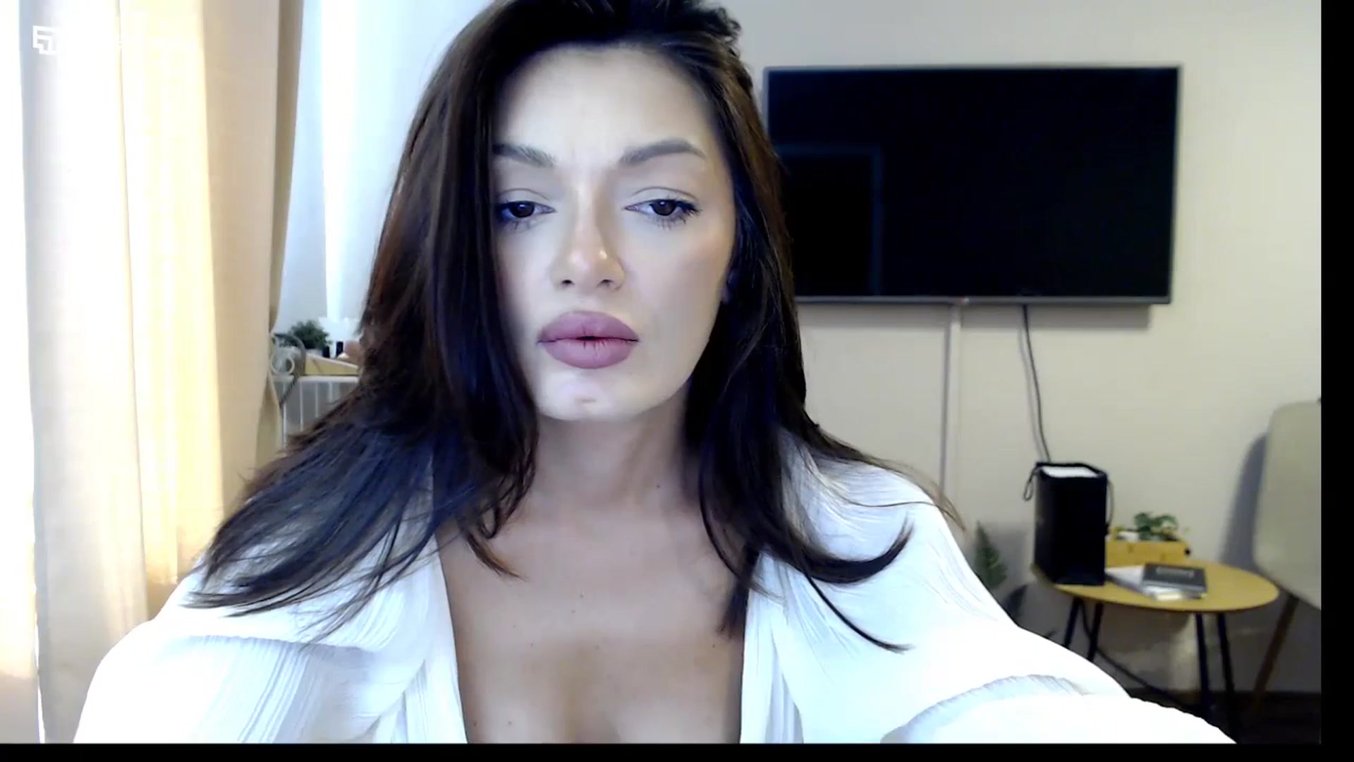 Gallery image thumbnail from Glamourbbe's myfreecams stream on, 10/03/2023, 11:04 image 15 of 20