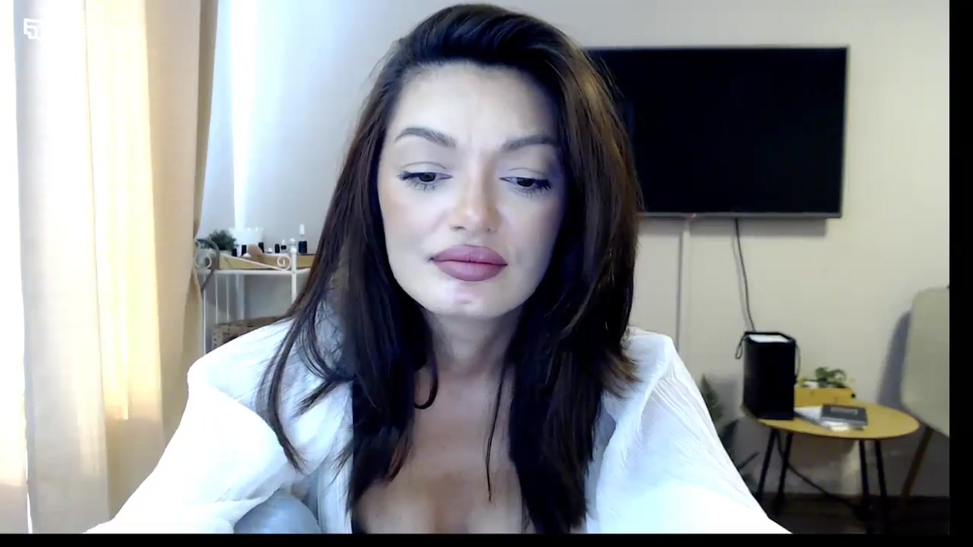 Gallery image thumbnail from Glamourbbe's myfreecams stream on, 10/03/2023, 11:04 image 9 of 20