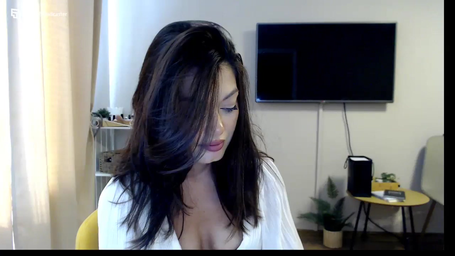 Gallery image thumbnail from Glamourbbe's myfreecams stream on, 10/03/2023, 11:51 image 5 of 20