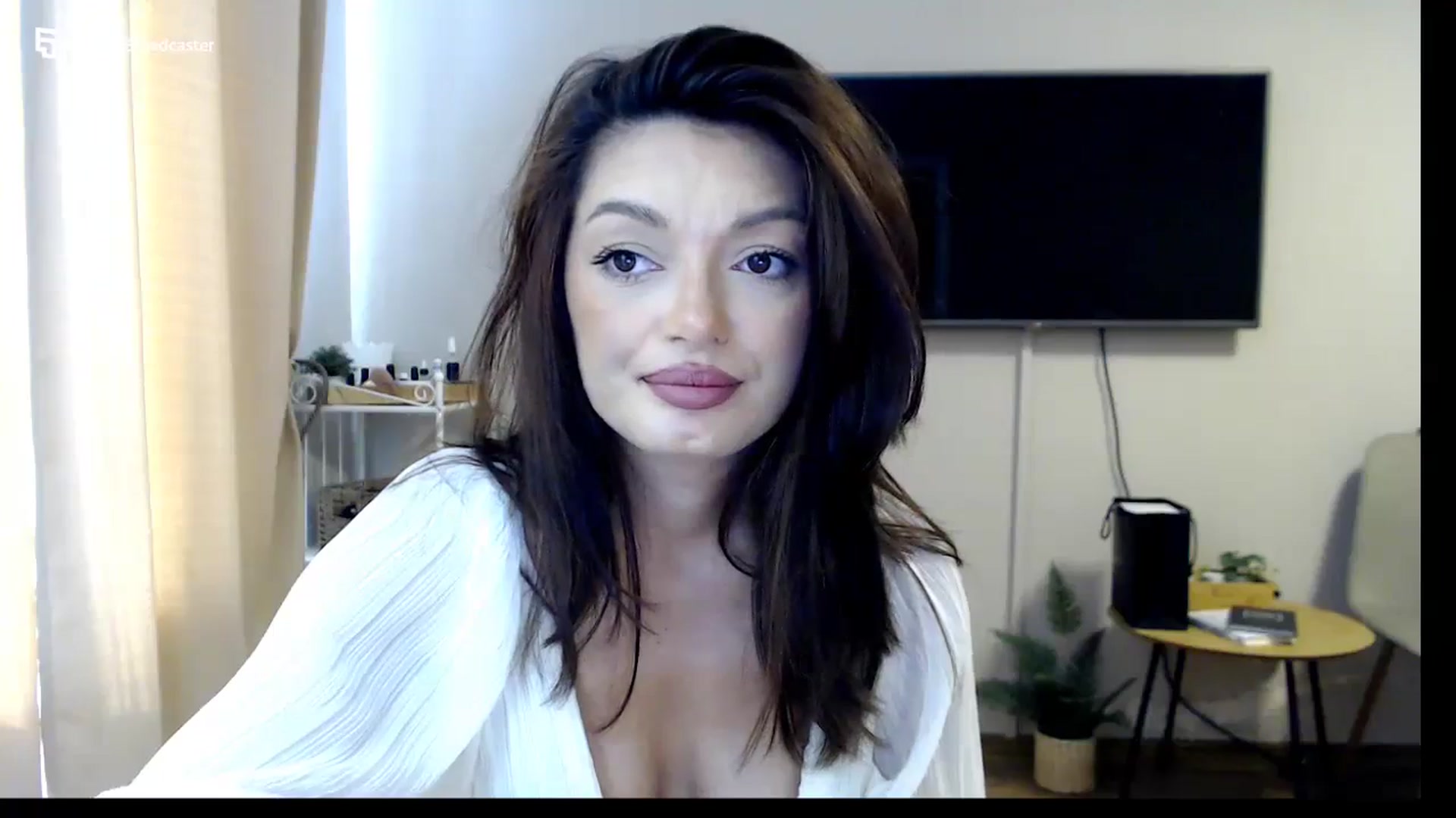 Gallery image thumbnail from Glamourbbe's myfreecams stream on, 10/03/2023, 11:51 image 8 of 20