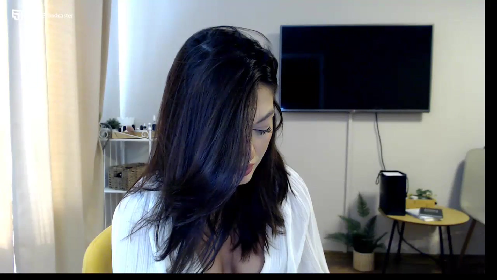 Gallery image thumbnail from Glamourbbe's myfreecams stream on, 10/03/2023, 11:51 image 18 of 20
