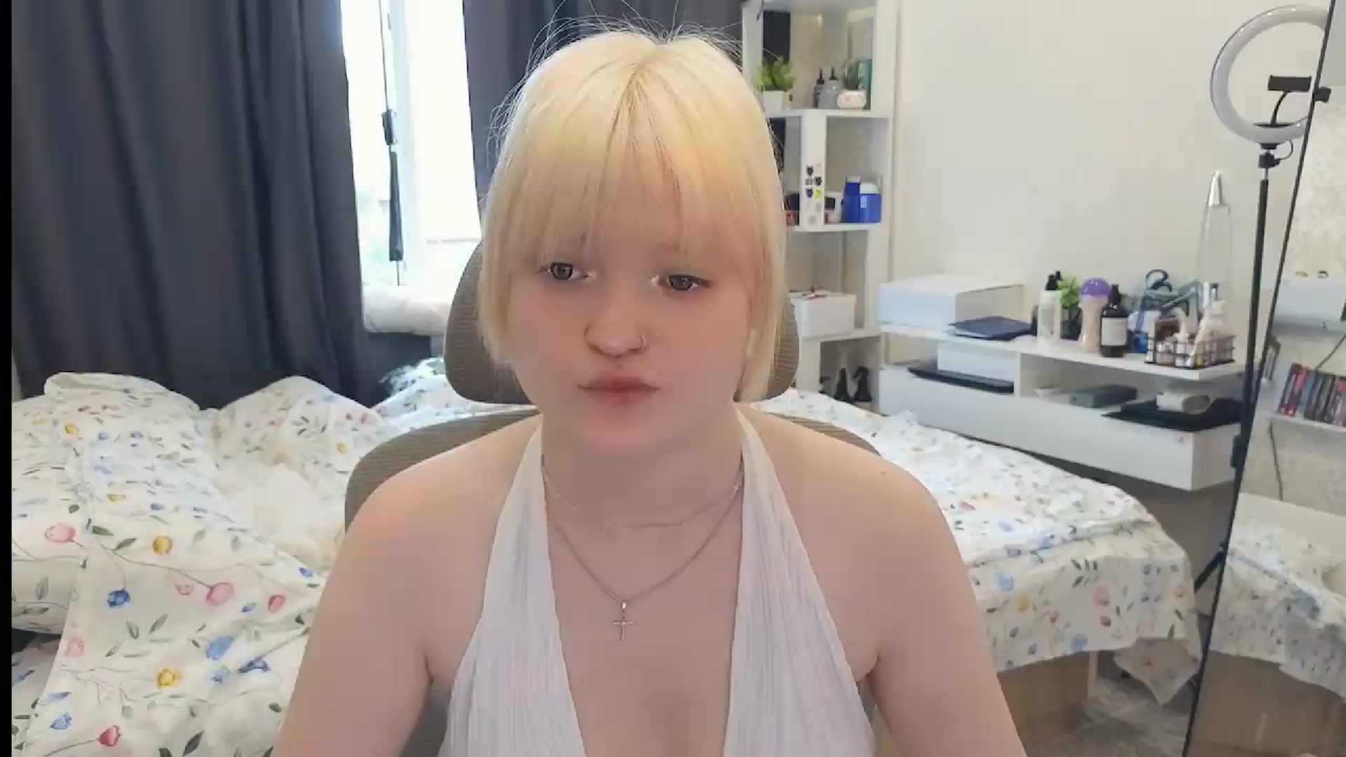 Gallery image thumbnail from GlimmerGirly's myfreecams stream on, 07/20/2026, 06:19 image 19 of 20