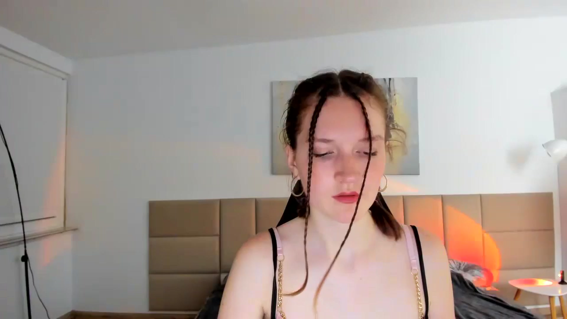Gallery image thumbnail from GlitterGold's myfreecams stream on, 08/11/2024, 21:47 image 6 of 20