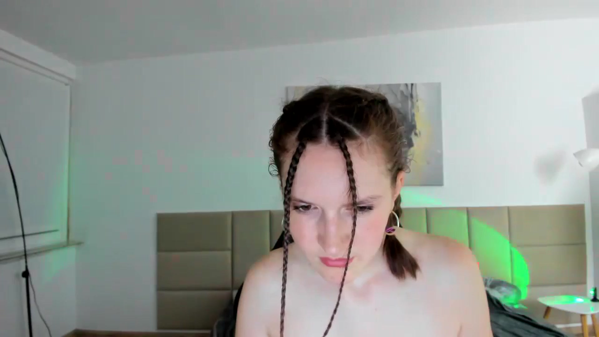 Gallery image thumbnail from GlitterGold's myfreecams stream on, 08/11/2024, 22:45 image 9 of 20