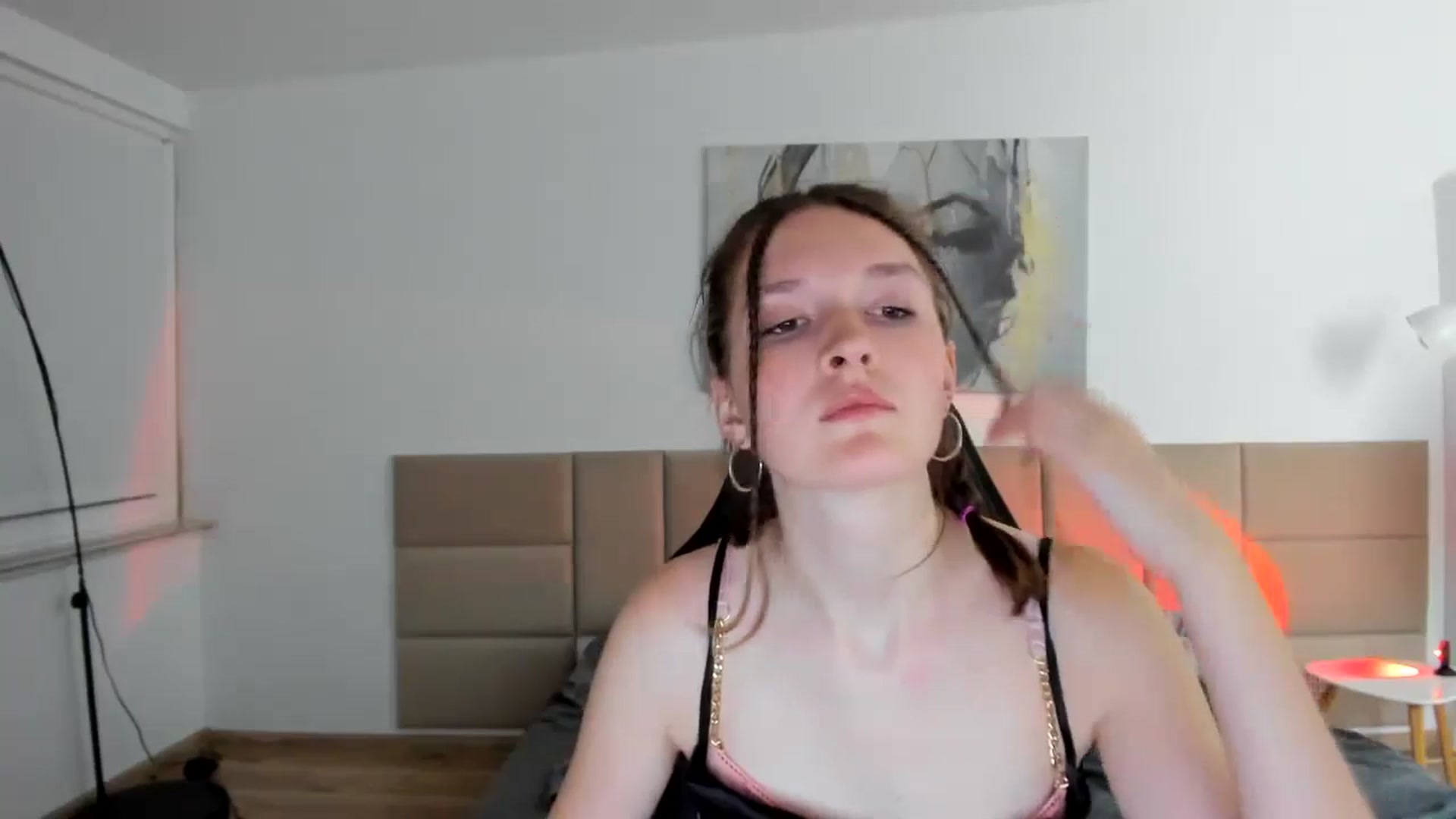 Gallery image thumbnail from GlitterGold's myfreecams stream on, 08/12/2024, 02:42 image 13 of 20