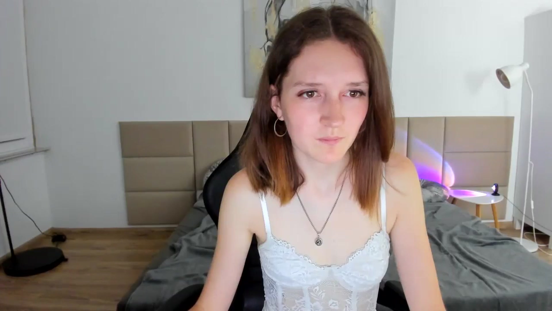 Gallery image thumbnail from GlitterGold's myfreecams stream on, 08/12/2024, 21:48 image 18 of 20