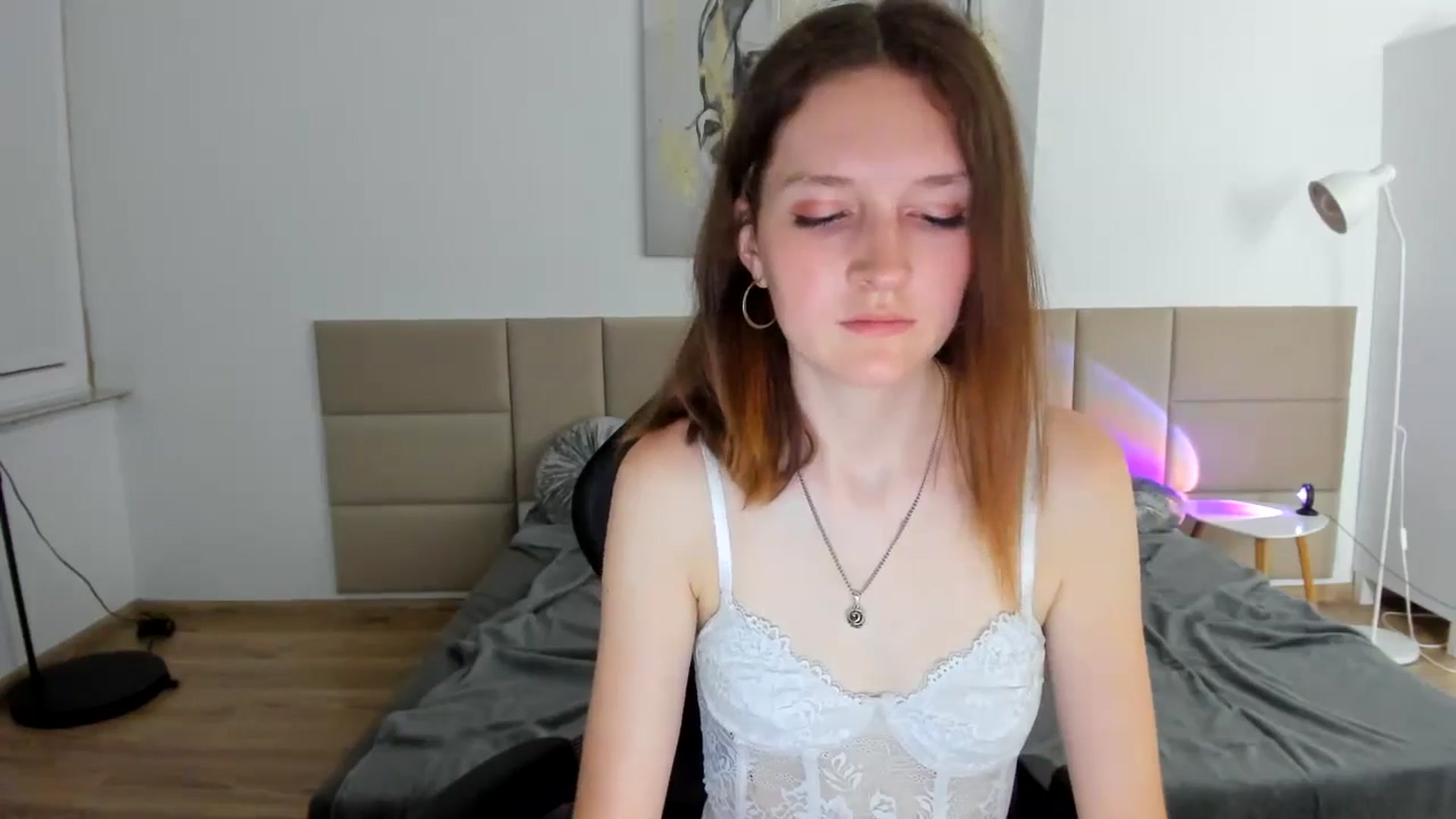 Gallery image thumbnail from GlitterGold's myfreecams stream on, 08/12/2024, 21:48 image 12 of 20