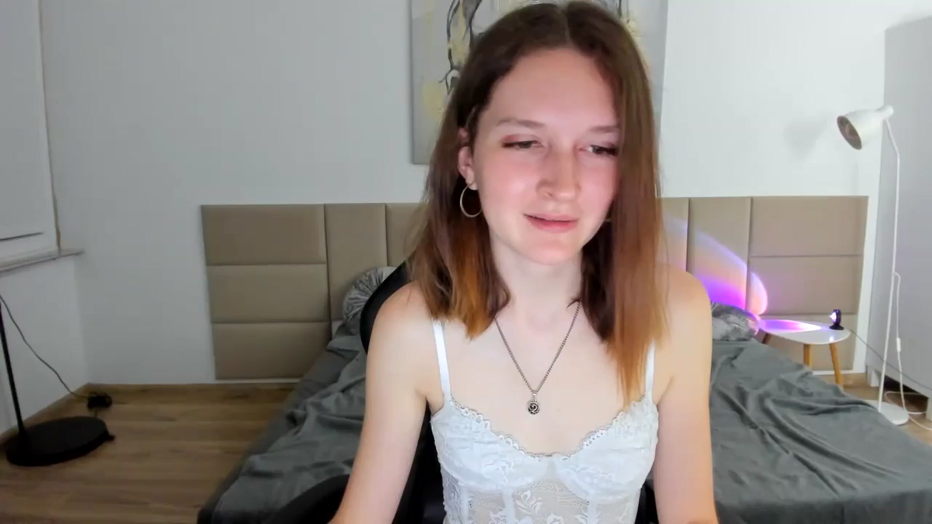 Gallery image thumbnail from GlitterGold's myfreecams stream on, 08/12/2024, 21:48 image 4 of 20