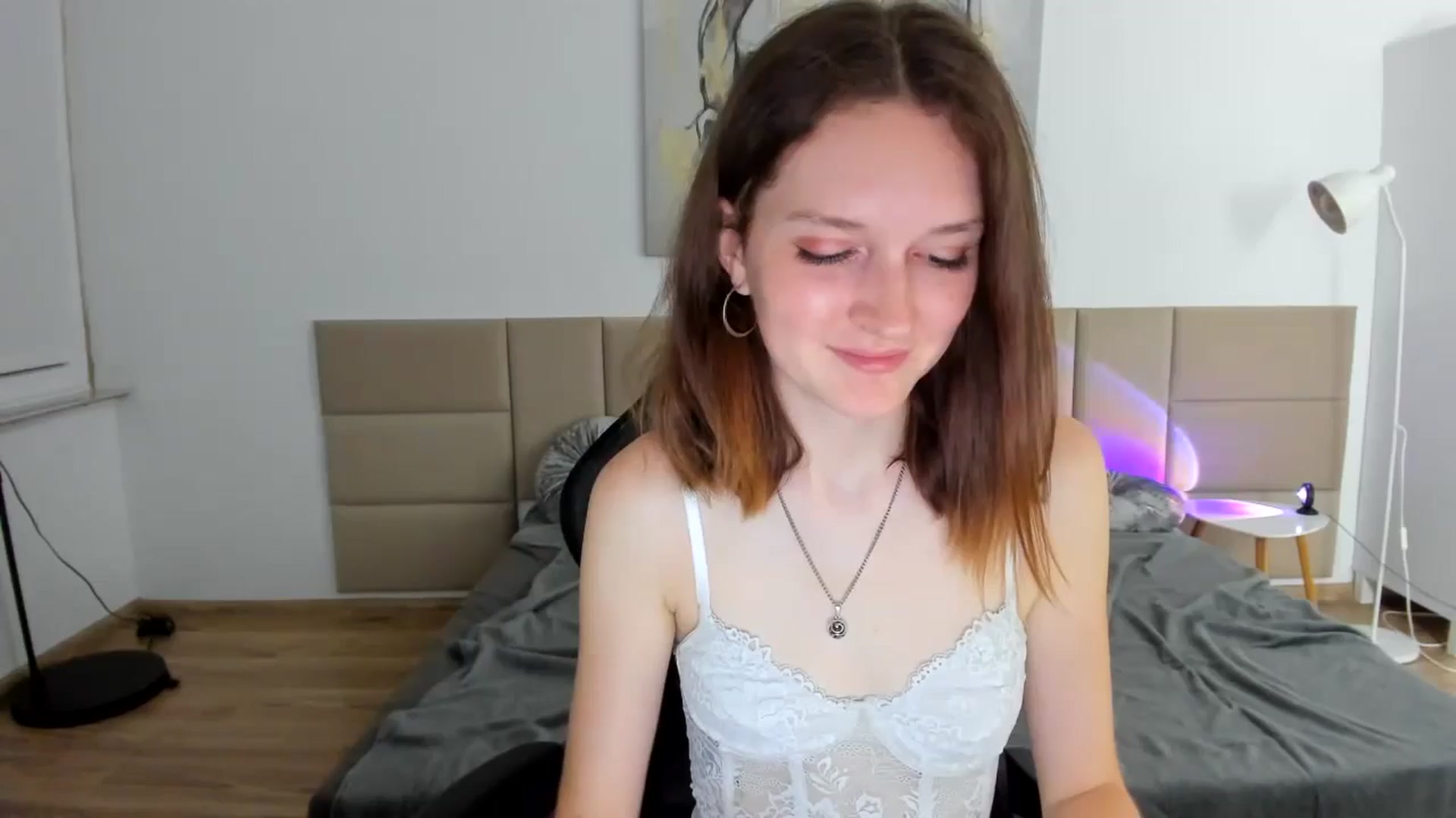 Gallery image thumbnail from GlitterGold's myfreecams stream on, 08/12/2024, 21:48 image 3 of 20