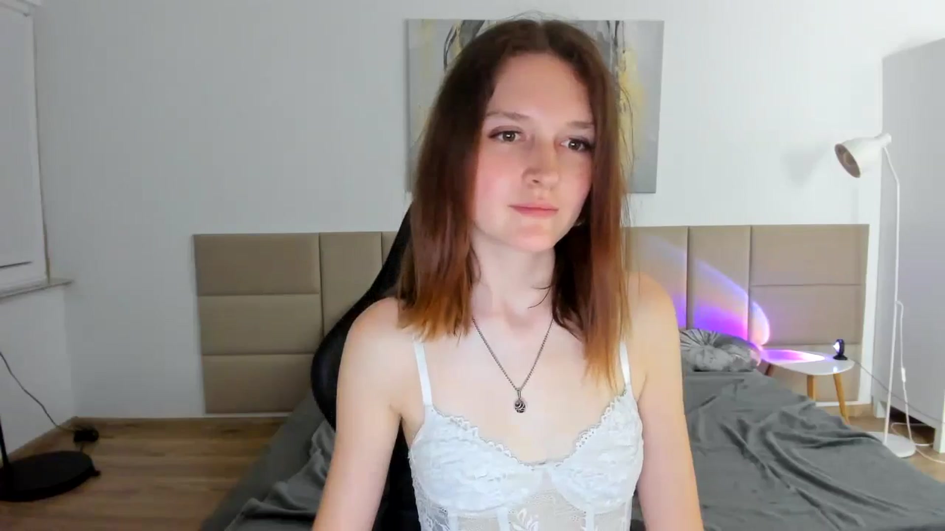 Gallery image thumbnail from GlitterGold's myfreecams stream on, 08/12/2024, 22:52 image 11 of 20