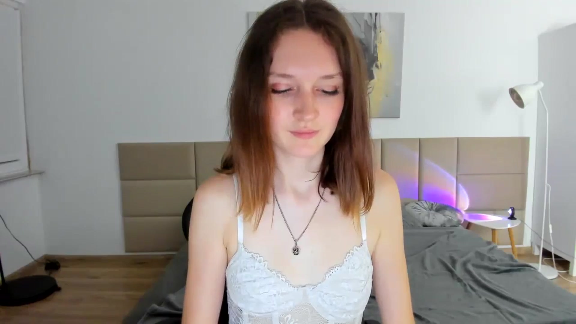Gallery image thumbnail from GlitterGold's myfreecams stream on, 08/12/2024, 22:52 image 10 of 20