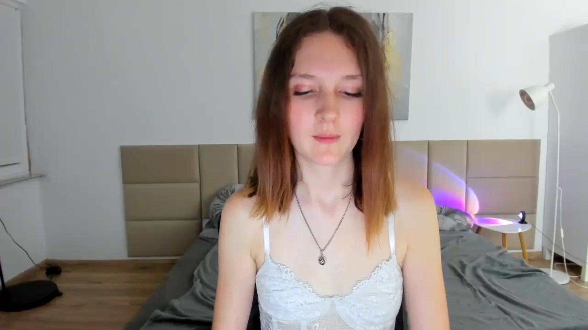 Gallery image thumbnail from GlitterGold's myfreecams stream on, 08/12/2024, 22:52 image 12 of 20