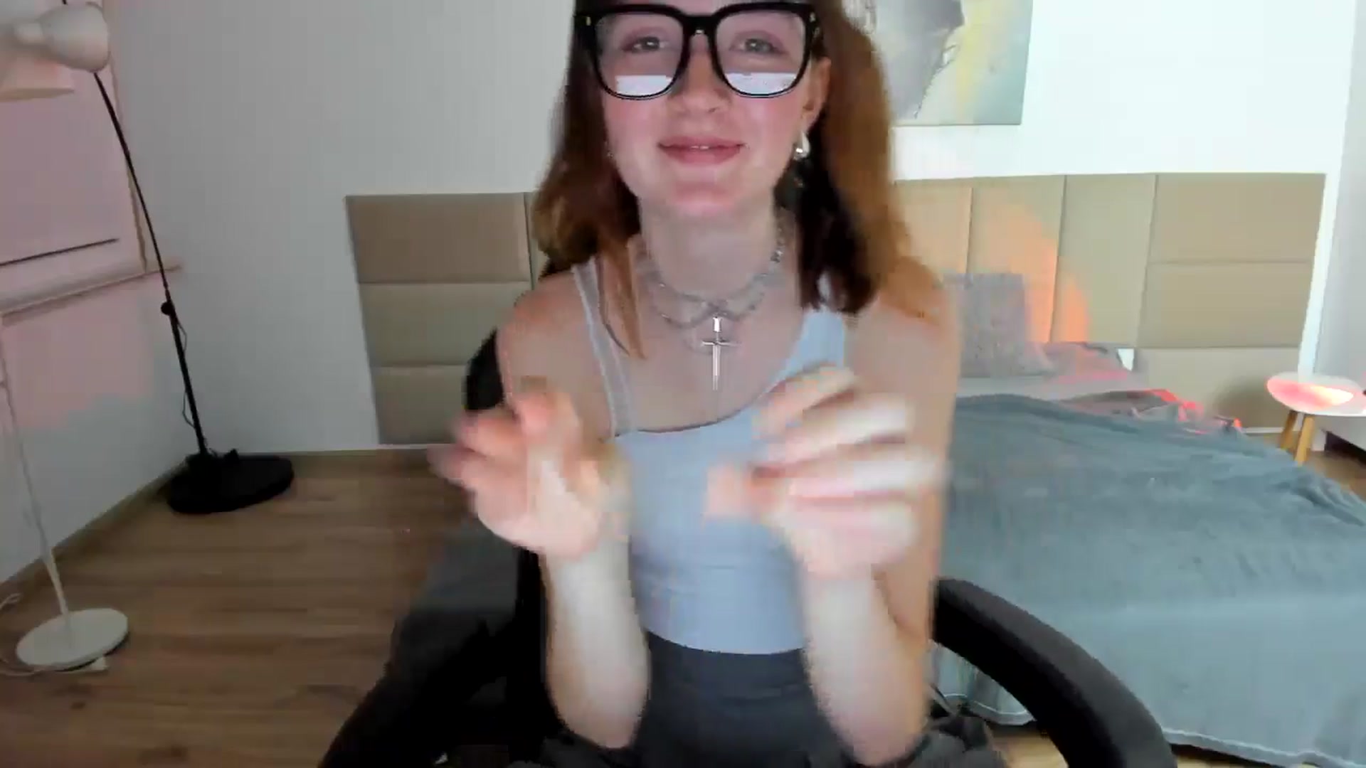 Gallery image thumbnail from GlitterGold's myfreecams stream on, 08/17/2024, 24:14 image 19 of 20