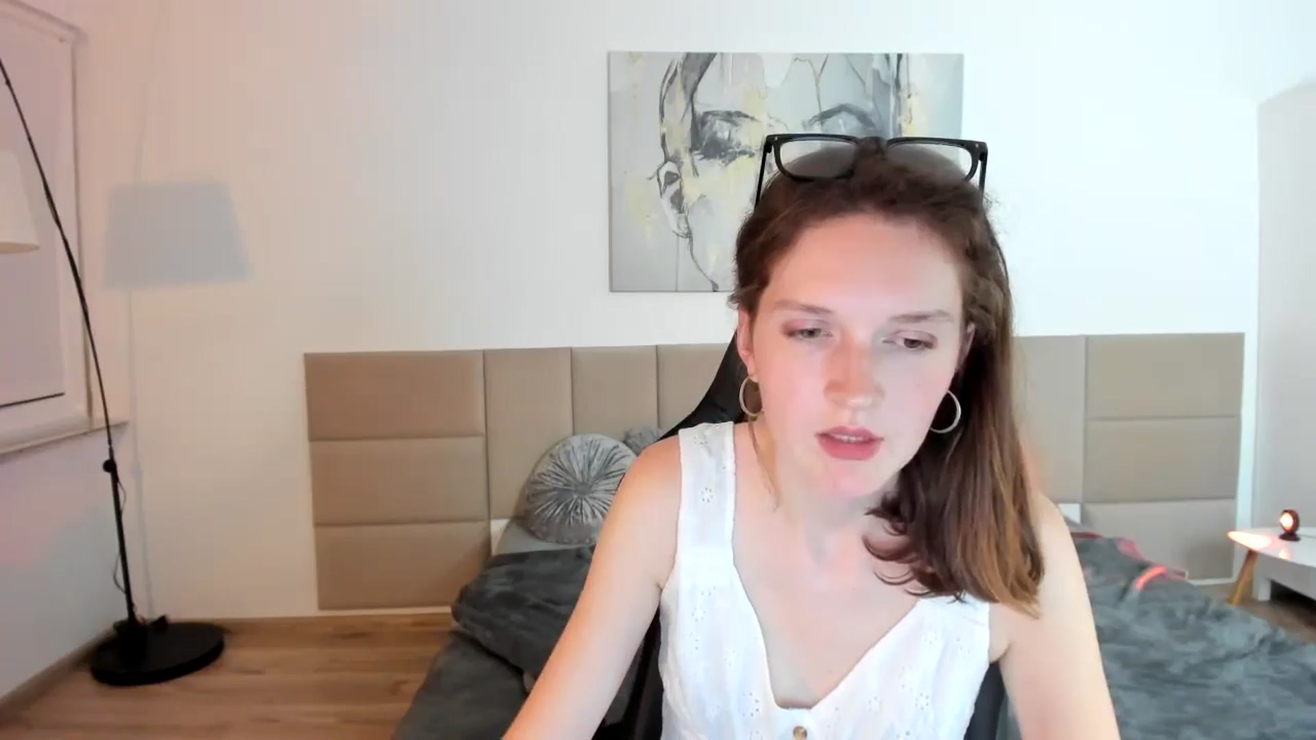Gallery image thumbnail from GlitterGold's myfreecams stream on, 08/25/2024, 23:27 image 6 of 20
