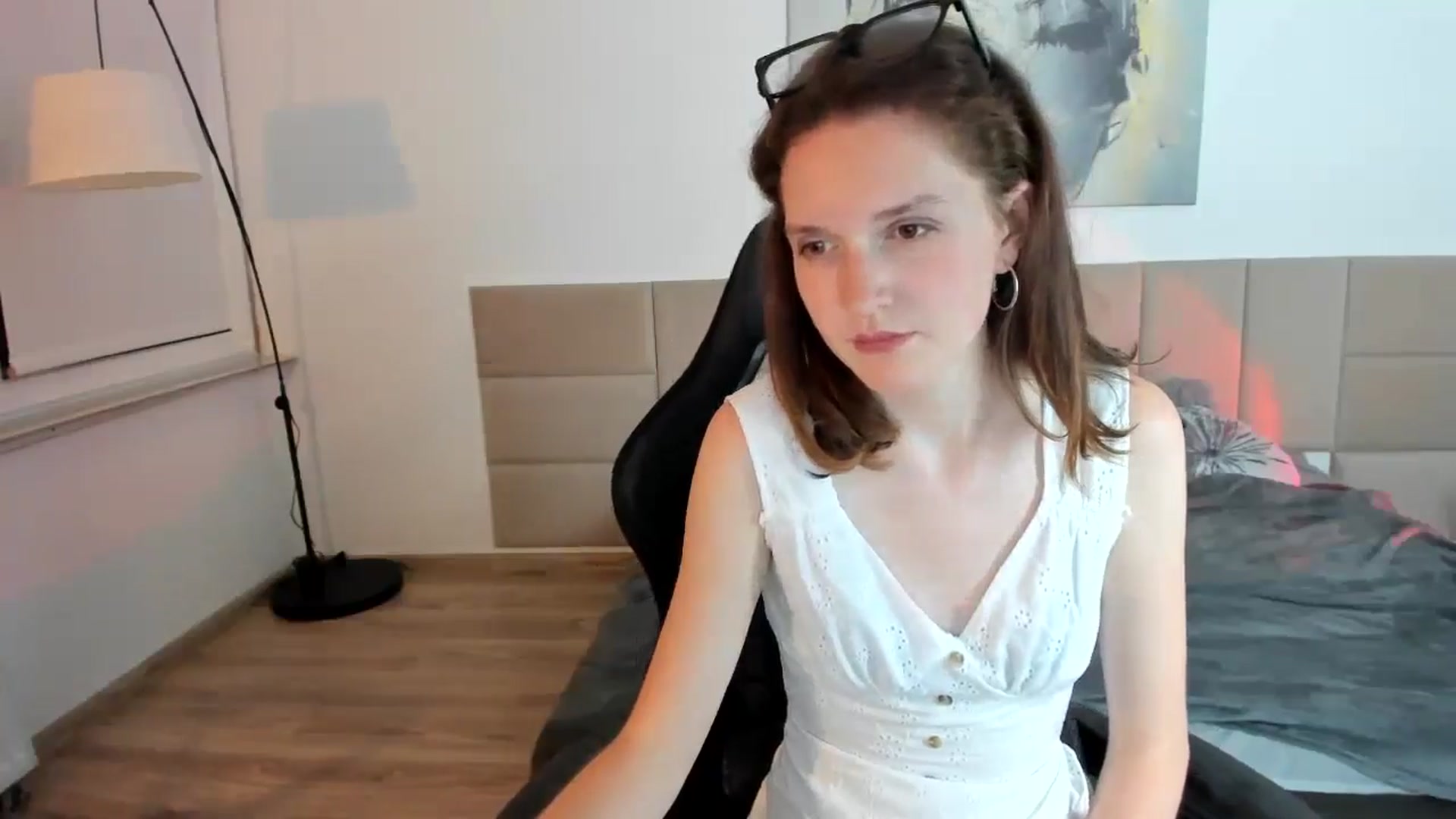 Gallery image thumbnail from GlitterGold's myfreecams stream on, 08/26/2024, 02:56 image 14 of 20