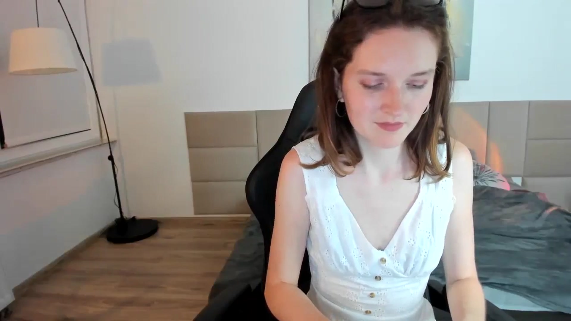 Gallery image thumbnail from GlitterGold's myfreecams stream on, 08/26/2024, 02:56 image 10 of 20