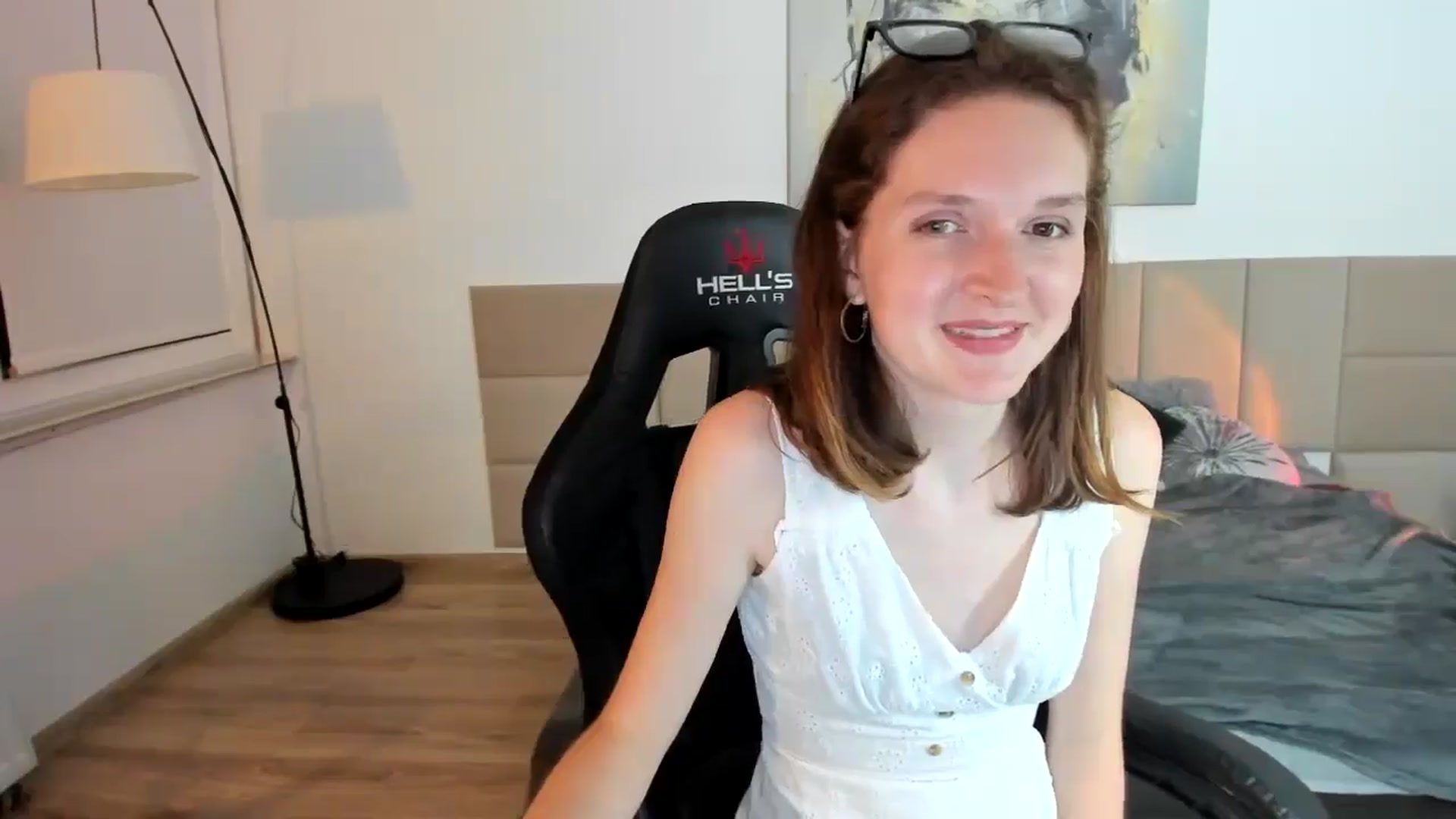 Gallery image thumbnail from GlitterGold's myfreecams stream on, 08/26/2024, 02:56 image 20 of 20