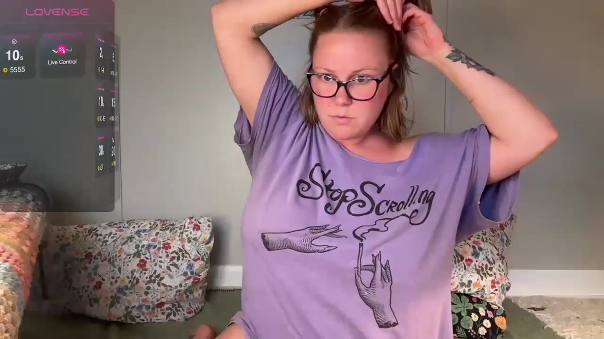 Gallery image thumbnail from GlitterKitty's myfreecams stream on, 12/31/2024, 14:29 image 15 of 20