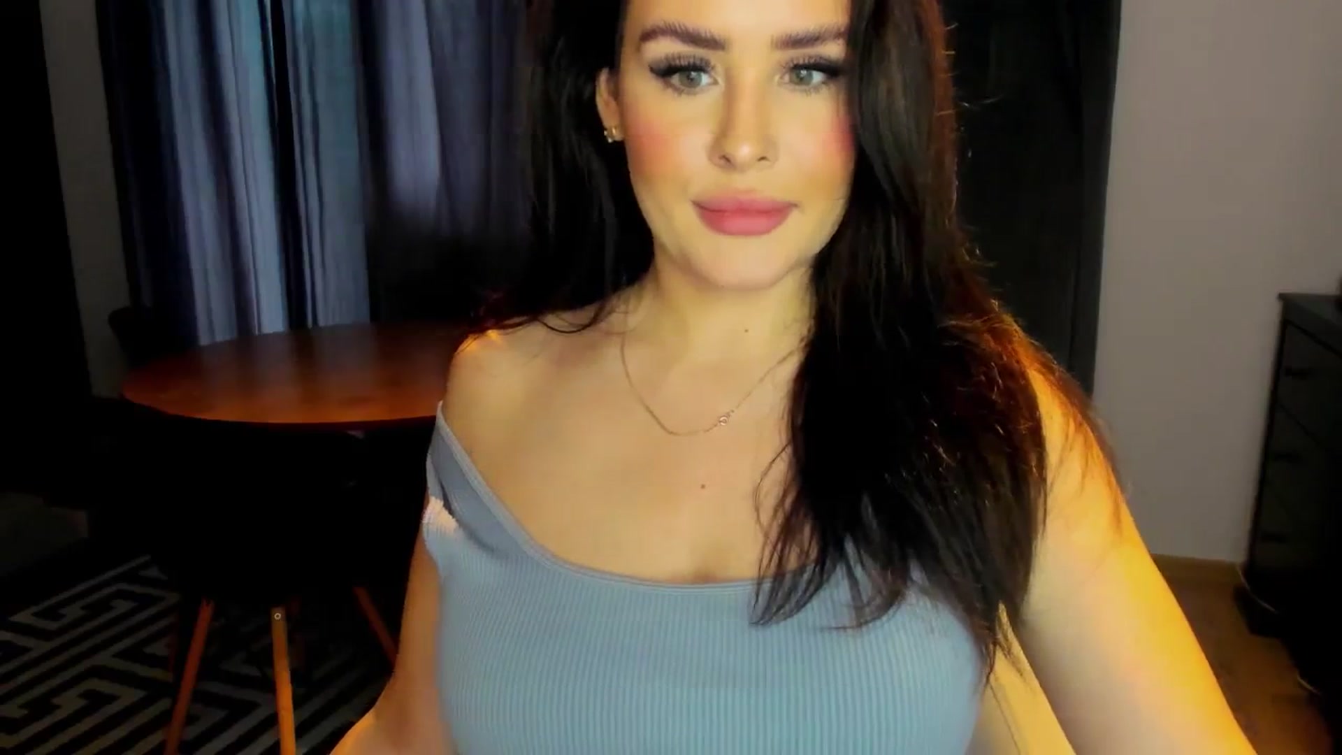 Gallery image thumbnail from GlobalDOLL's myfreecams stream on, 03/28/2024, 09:11 image 3 of 20
