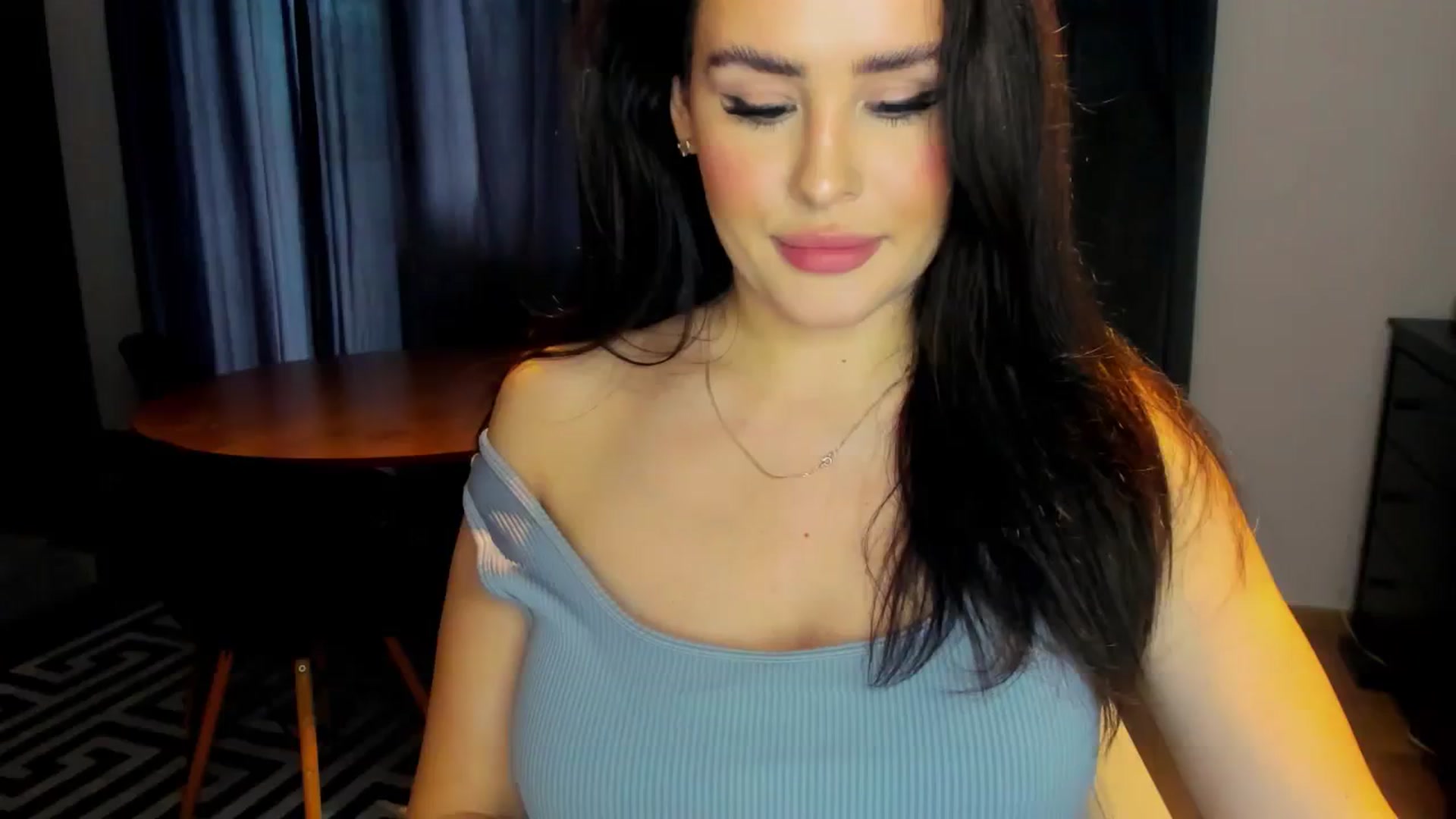 Gallery image thumbnail from GlobalDOLL's myfreecams stream on, 03/28/2024, 09:11 image 2 of 20