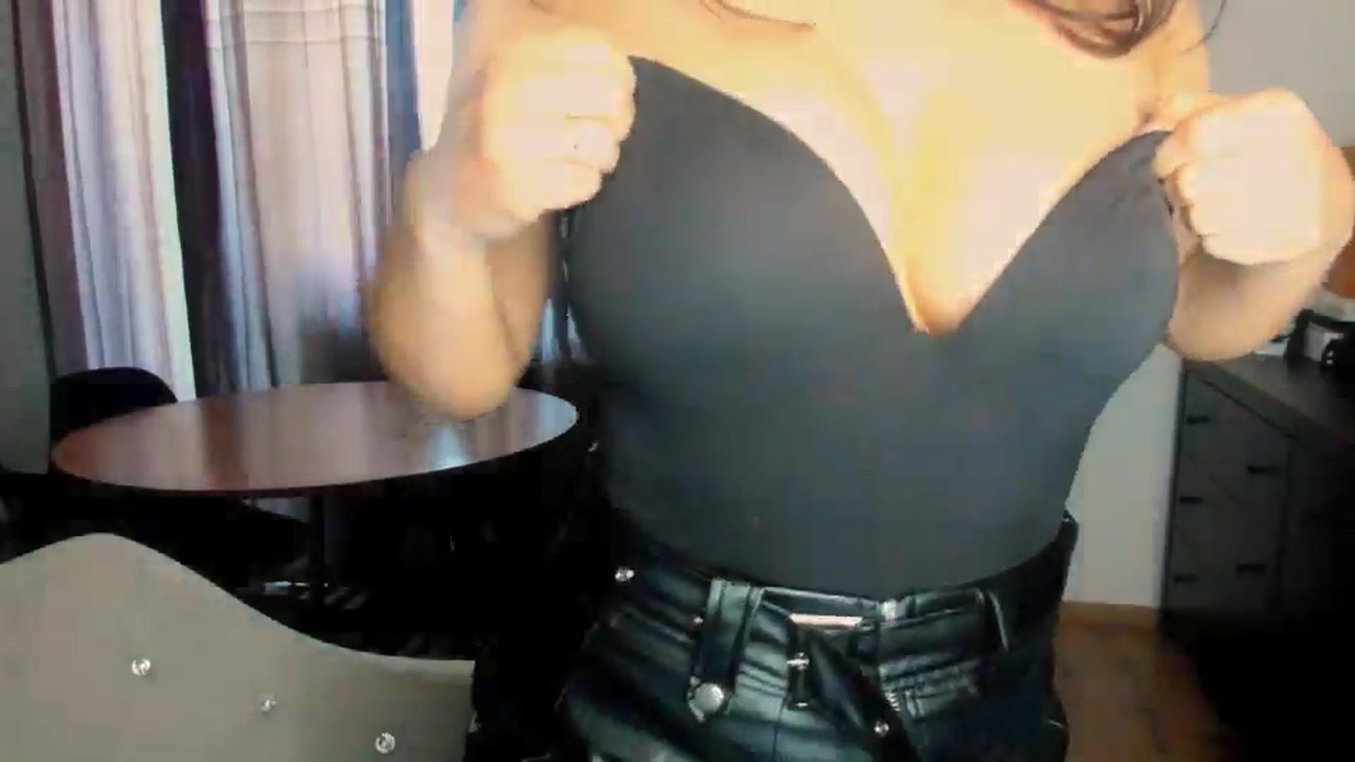 Gallery image thumbnail from GlobalDOLL's myfreecams stream on, 05/14/2024, 12:18 image 15 of 20