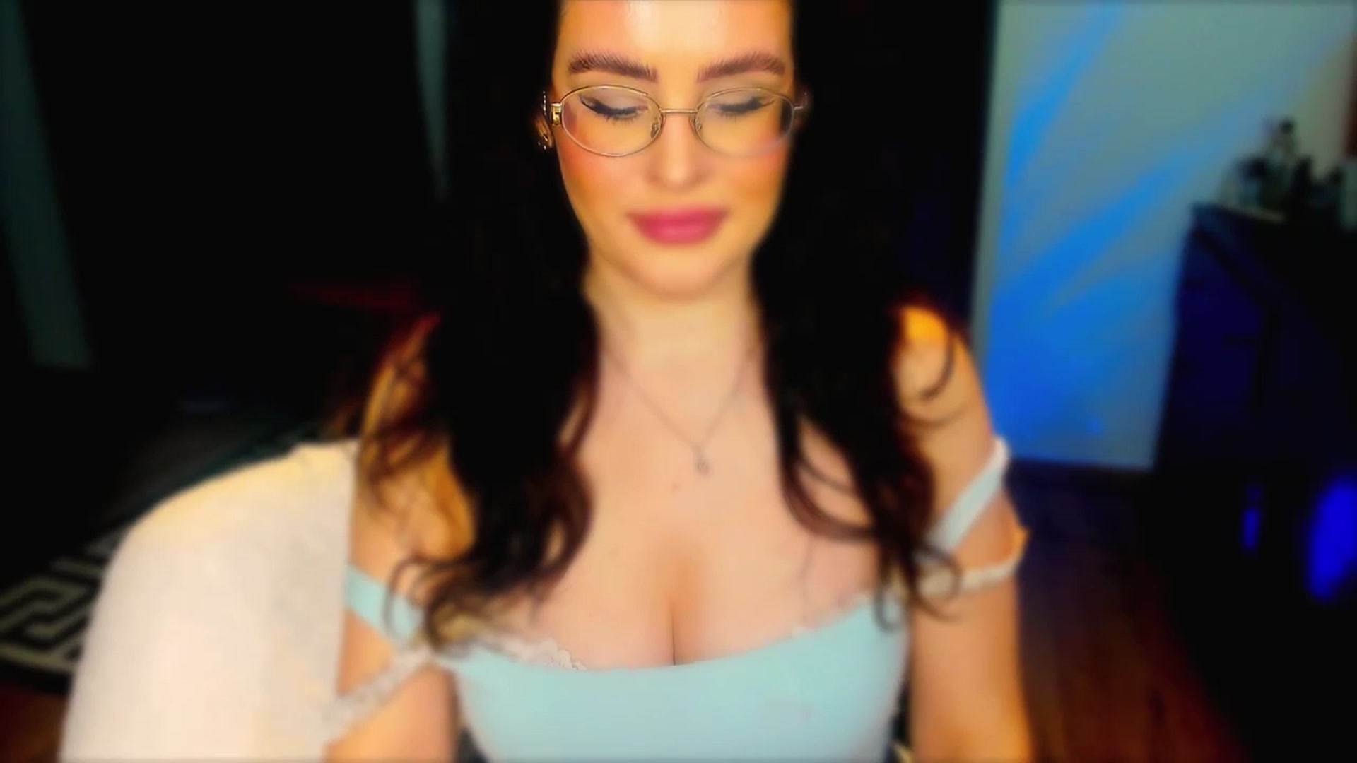 Gallery image thumbnail from GlobalDOLL's myfreecams stream on, 11/24/2024, 15:25 image 4 of 20