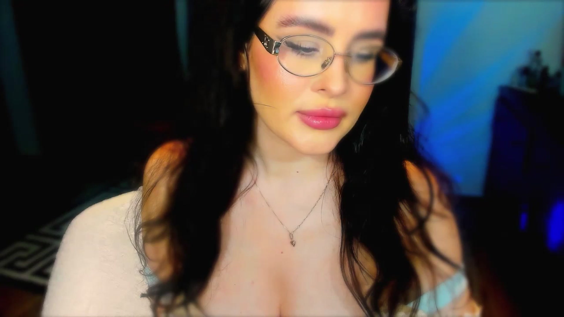 Gallery image thumbnail from GlobalDOLL's myfreecams stream on, 11/24/2024, 15:25 image 11 of 20
