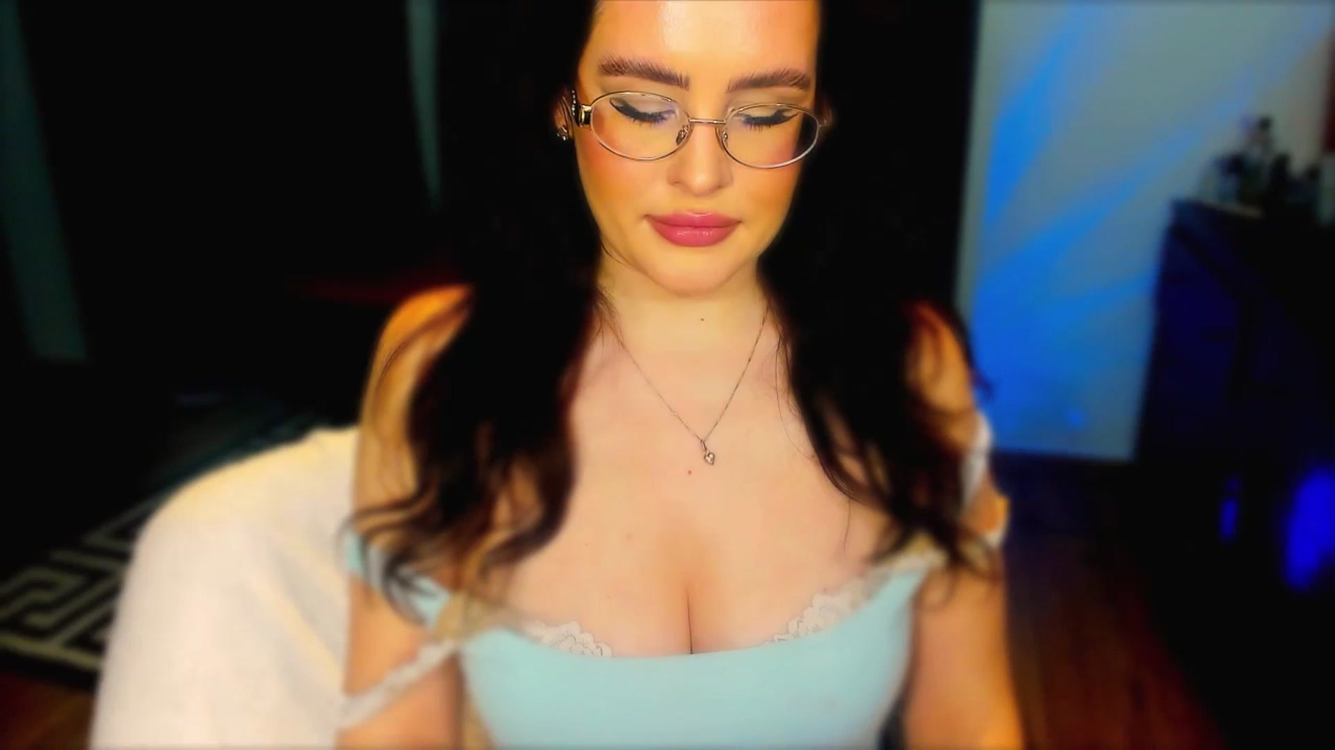 Gallery image thumbnail from GlobalDOLL's myfreecams stream on, 11/24/2024, 15:25 image 3 of 20