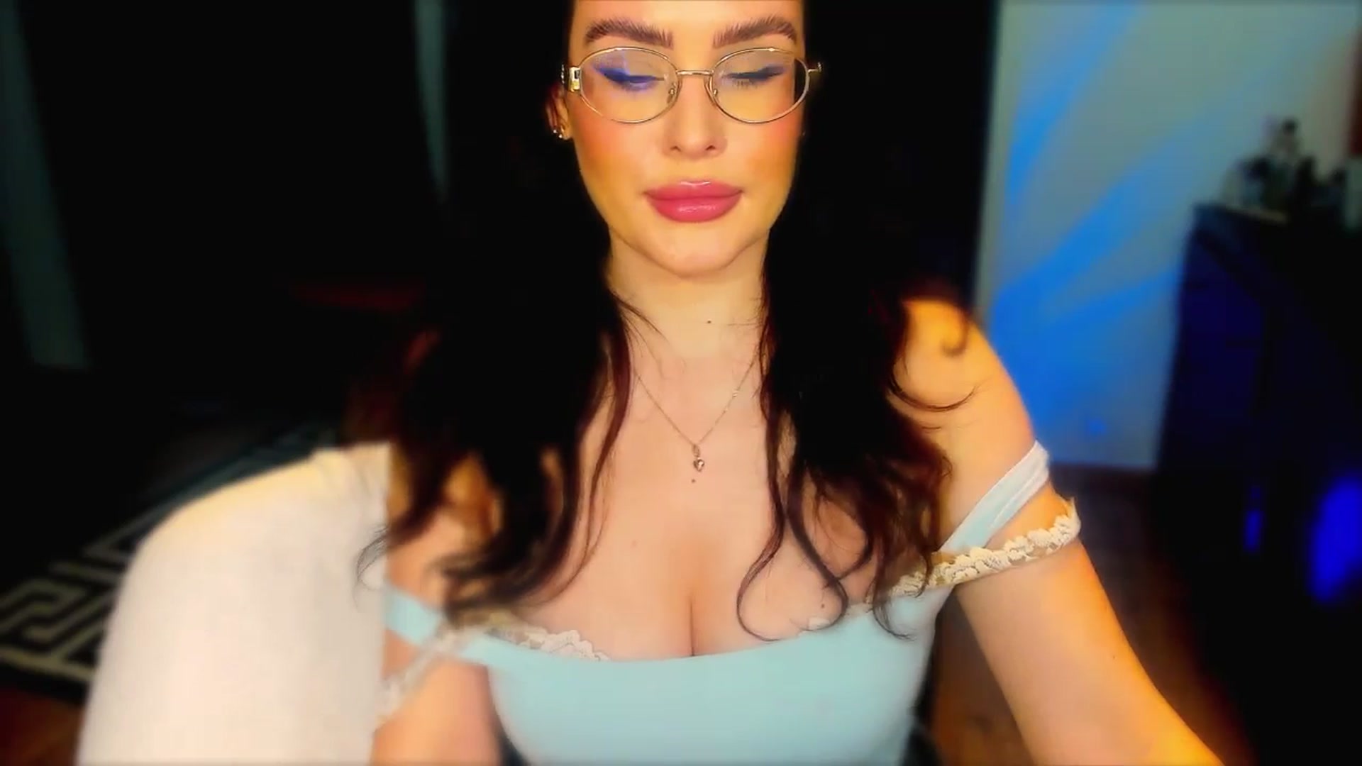 Gallery image thumbnail from GlobalDOLL's myfreecams stream on, 11/24/2024, 15:25 image 6 of 20