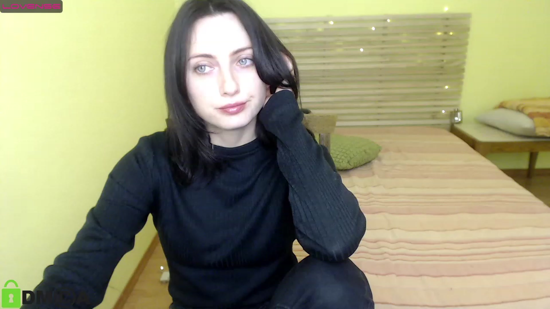 Gallery image thumbnail from Glori__Si's myfreecams stream on, 01/02/2023, 11:41 image 7 of 20