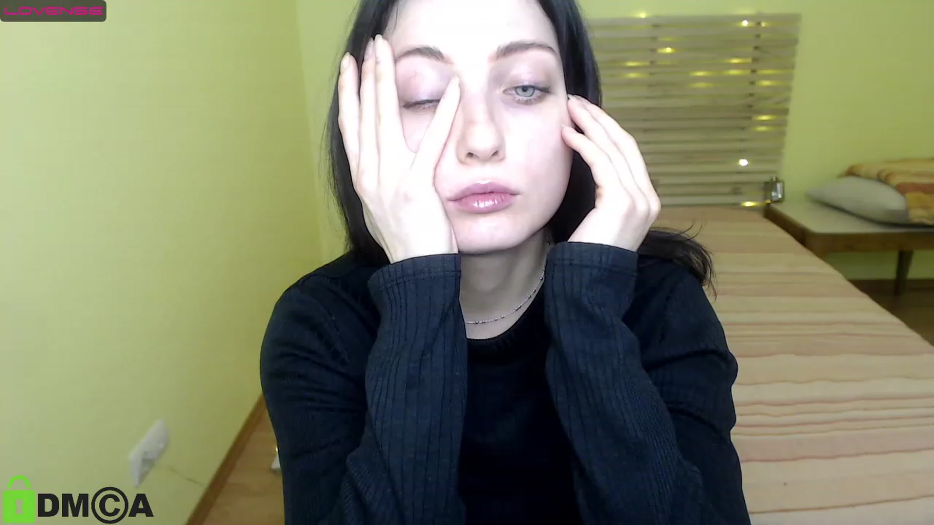 Gallery image thumbnail from Glori__Si's myfreecams stream on, 01/02/2023, 13:05 image 1 of 20