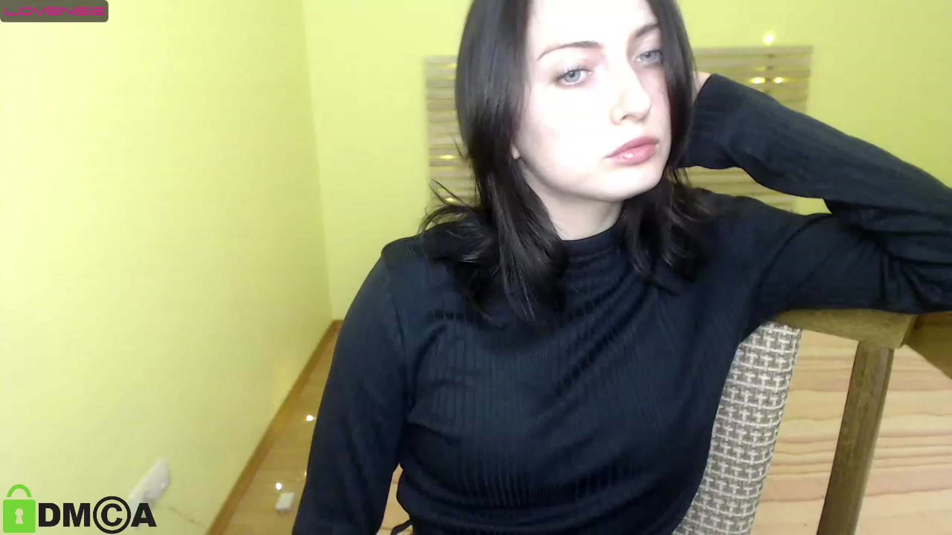 Gallery image thumbnail from Glori__Si's myfreecams stream on, 01/02/2023, 13:05 image 12 of 20