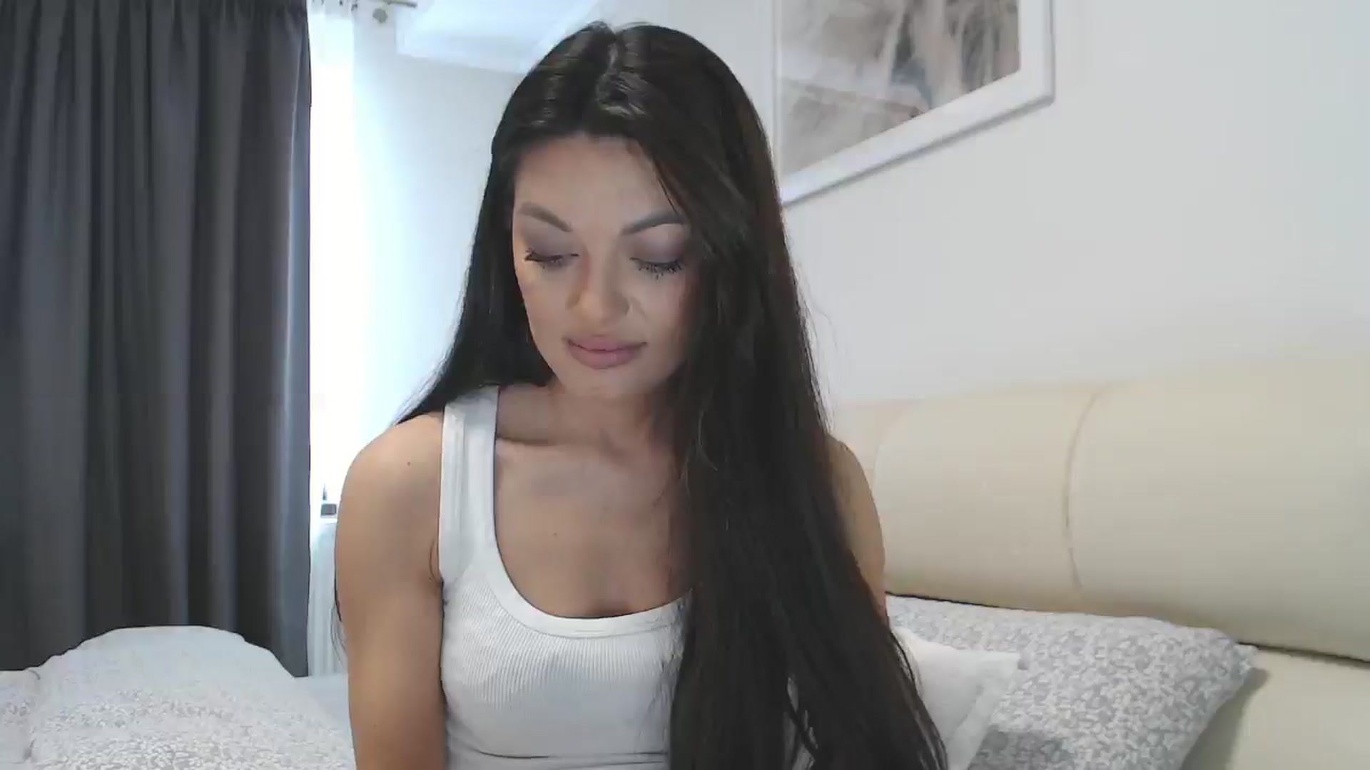 Gallery image thumbnail from Gloriaglamour's myfreecams stream on, 10/18/2025, 09:12 image 9 of 20