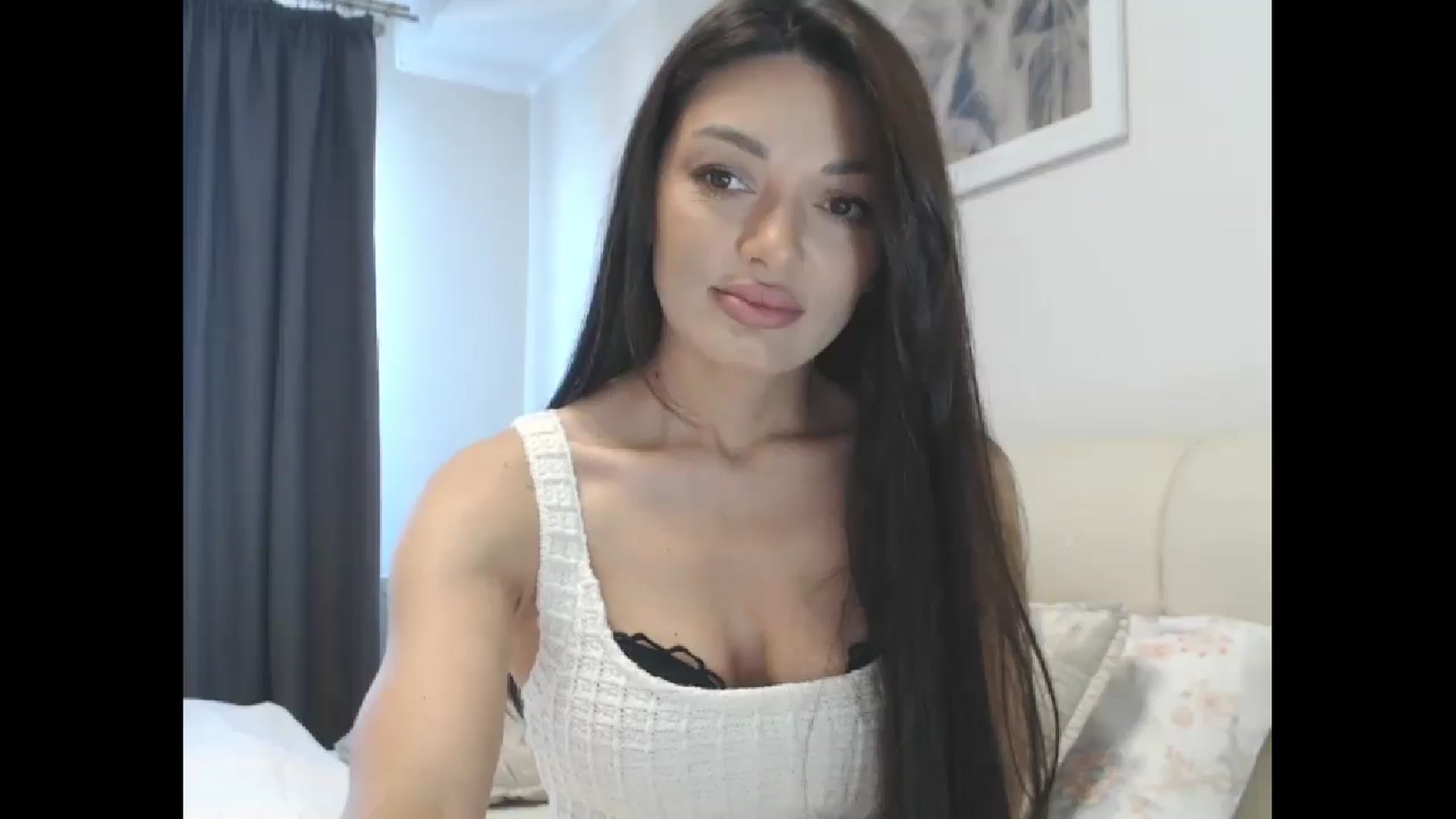Gallery image thumbnail from Gloriaglamour's myfreecams stream on, 10/19/2025, 08:59 image 6 of 20