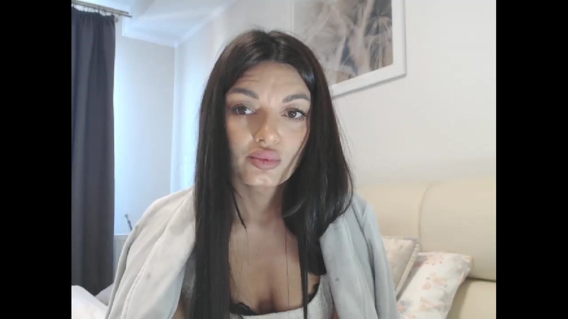 Gallery image thumbnail from Gloriaglamour's myfreecams stream on, 10/19/2025, 10:52 image 5 of 20