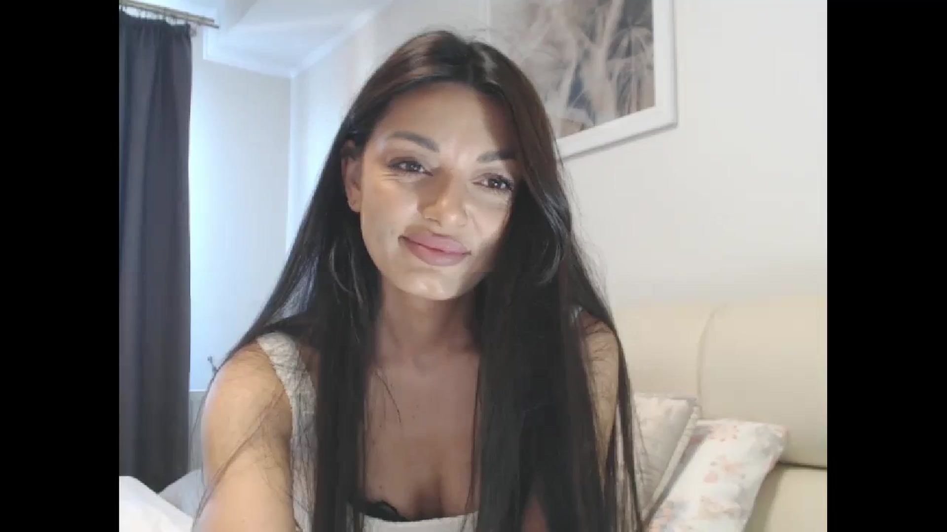 Gallery image thumbnail from Gloriaglamour's myfreecams stream on, 10/19/2025, 10:52 image 16 of 20