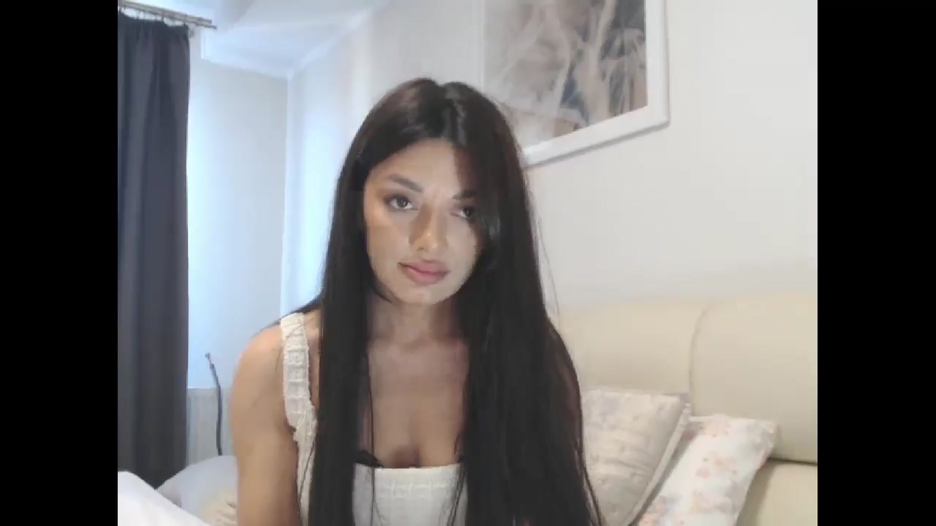 Gallery image thumbnail from Gloriaglamour's myfreecams stream on, 10/19/2025, 10:52 image 11 of 20