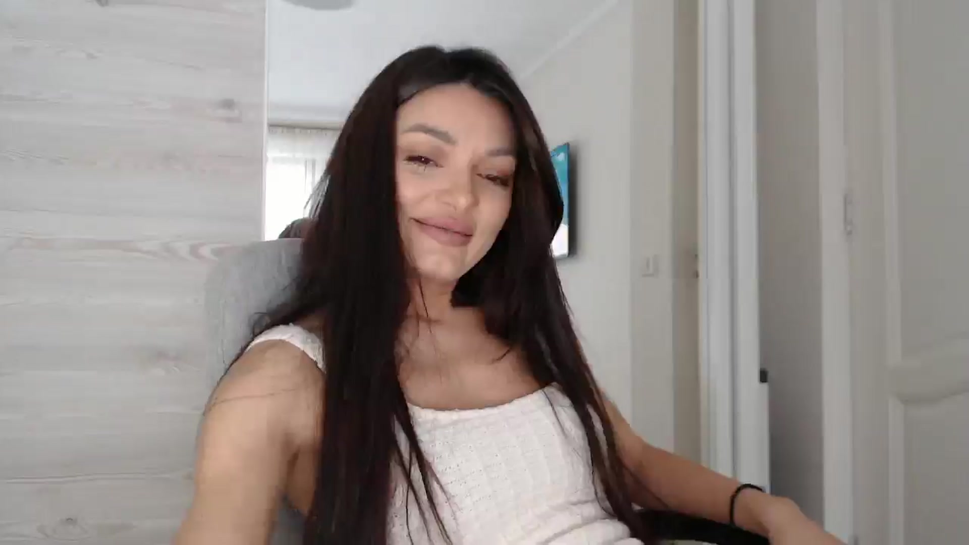 Gallery image thumbnail from Gloriaglamour's myfreecams stream on, 11/10/2025, 14:02 image 17 of 20