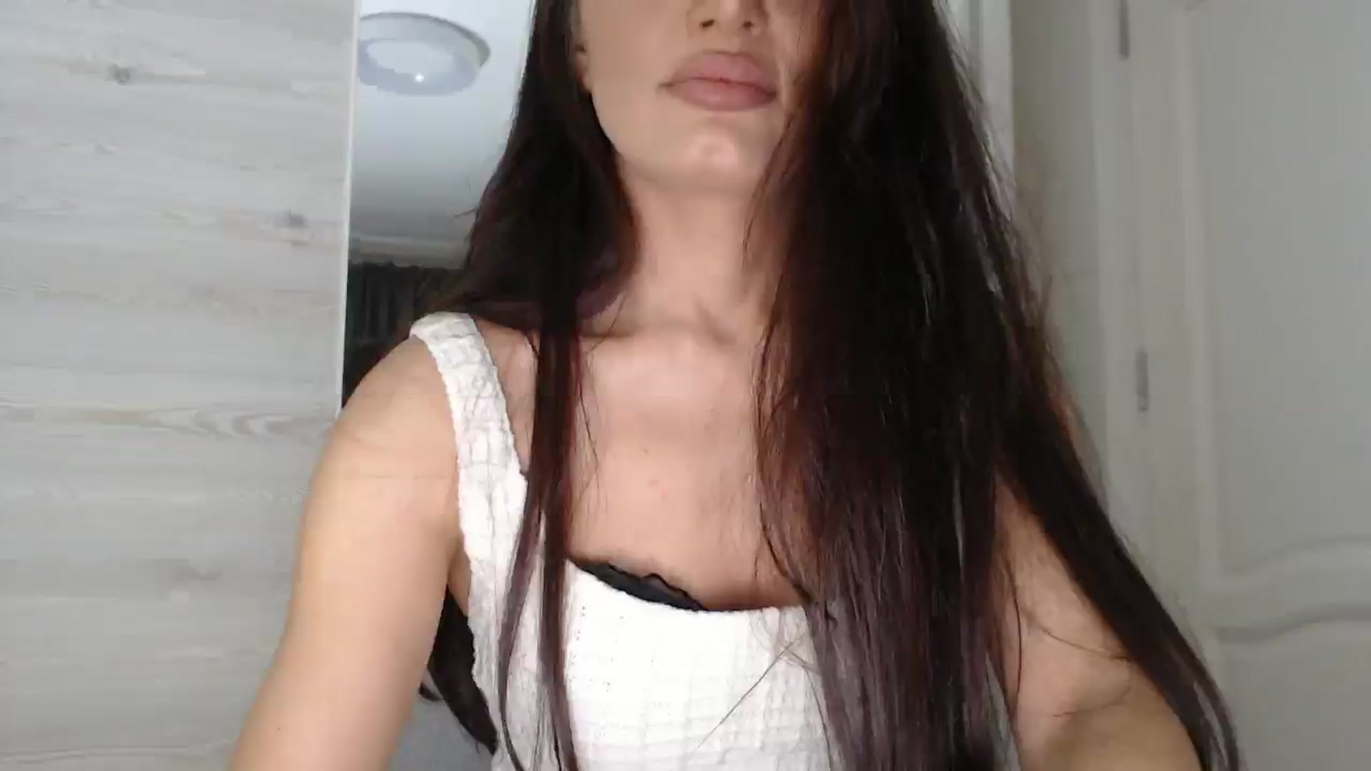 Gallery image thumbnail from Gloriaglamour's myfreecams stream on, 11/10/2025, 15:54 image 15 of 20